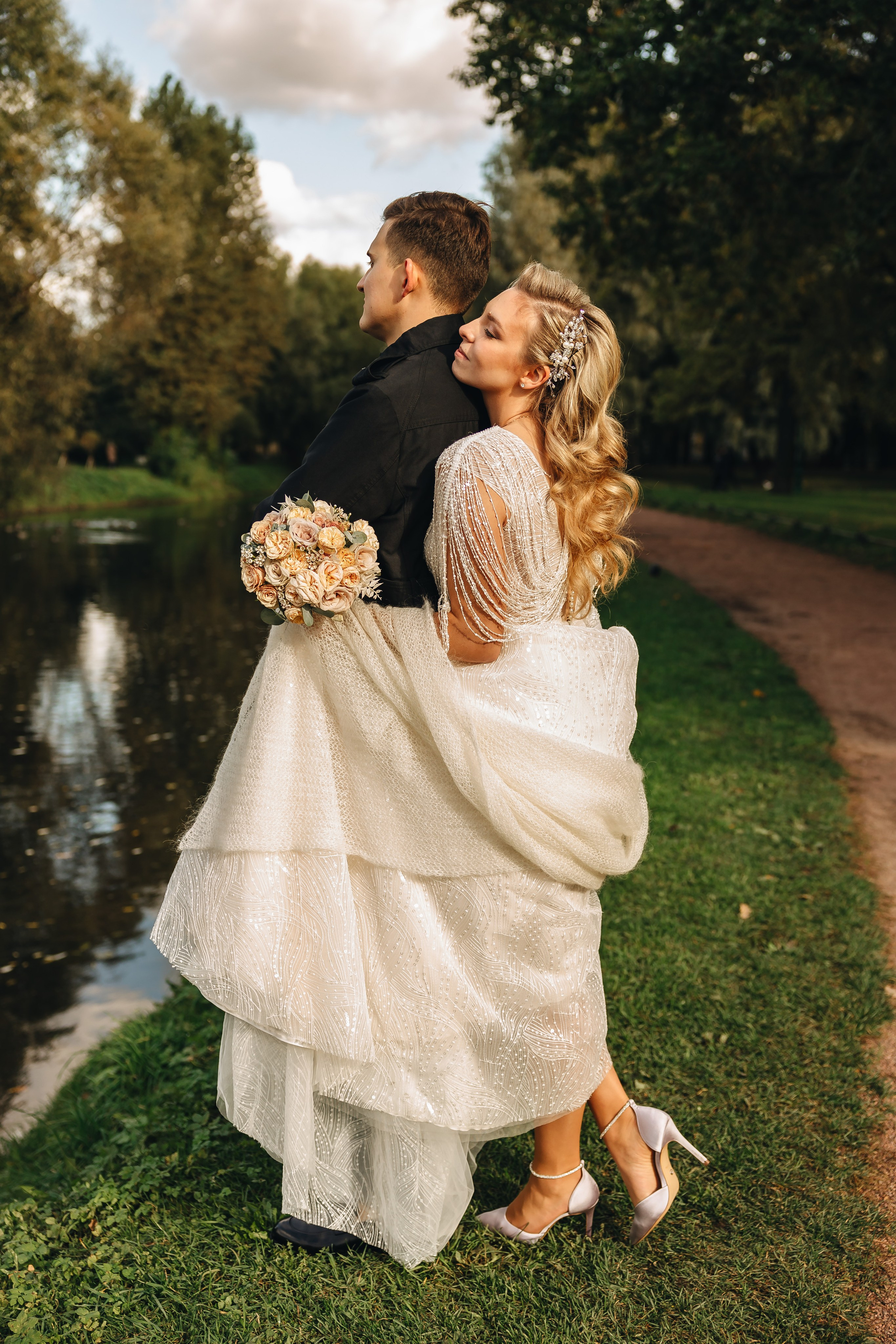 Роман и Александра. Свадебный фотограф и видеограф — Сергей и Дарья