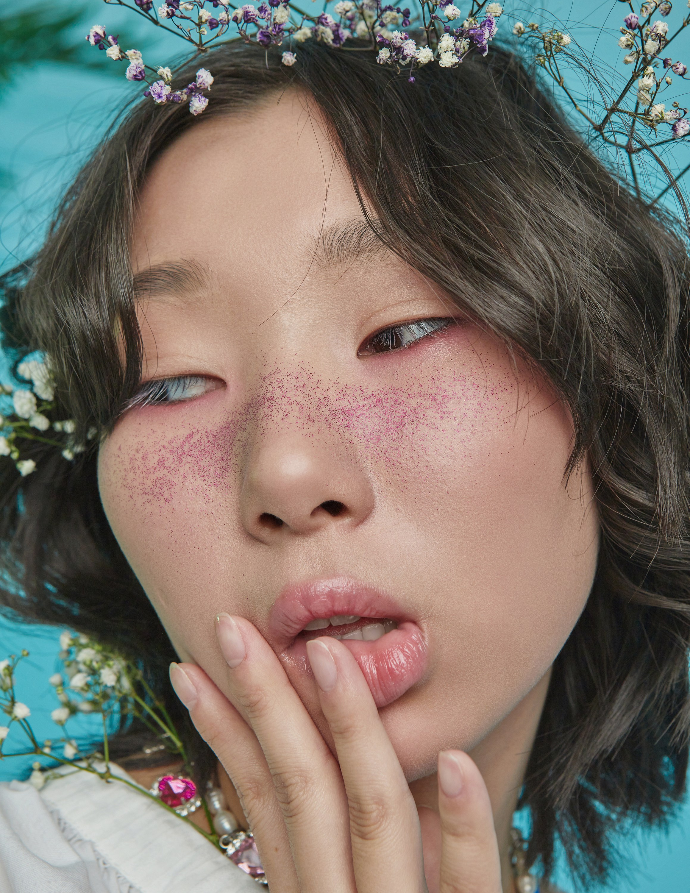 SPRING, FLOWERS AND… ALLERGY. Fashion photographer and art director