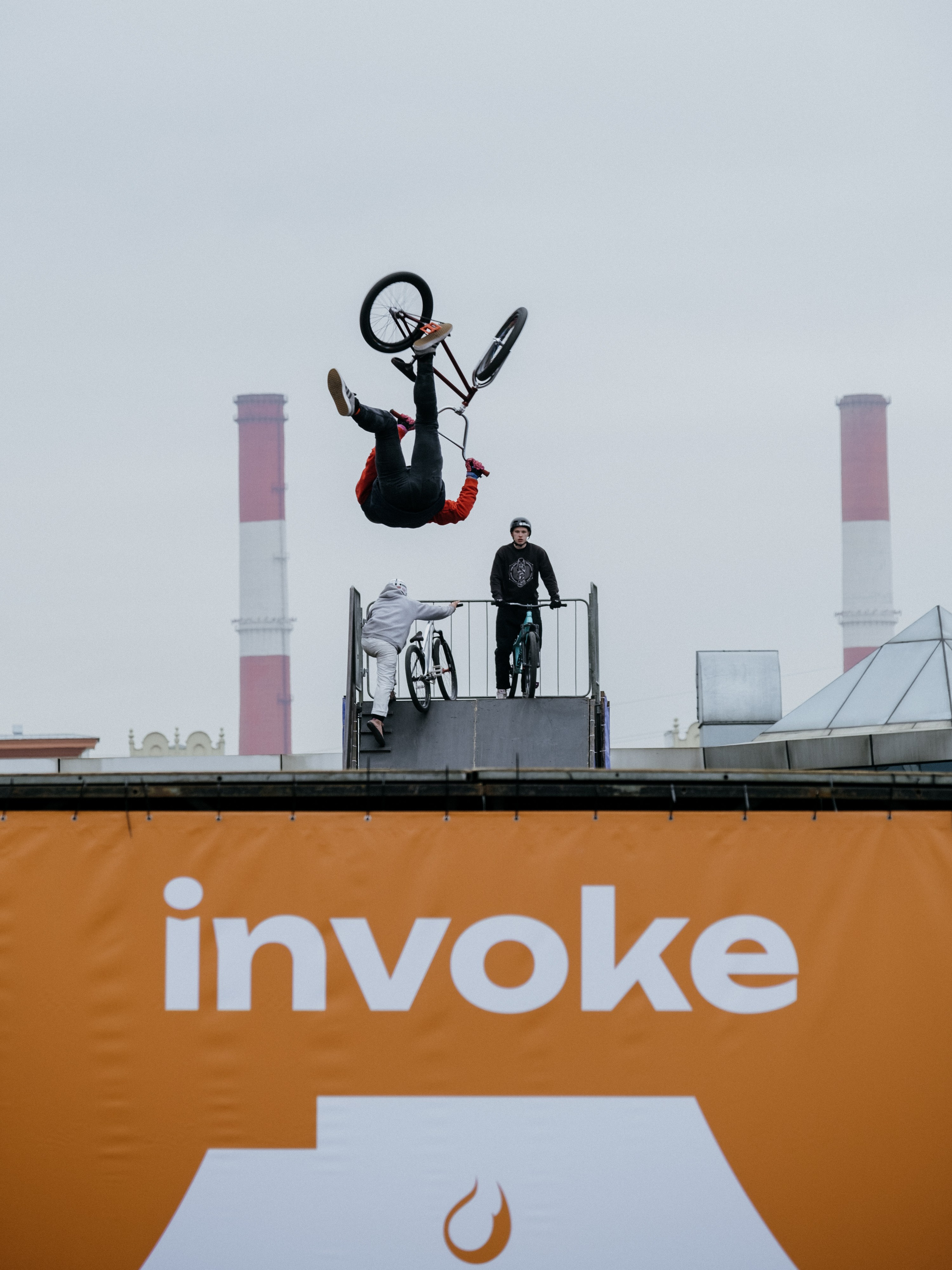 INVOKE DIRT CONTEST. Репортажный и портретный фотограф в Москве Илья Спиридонов