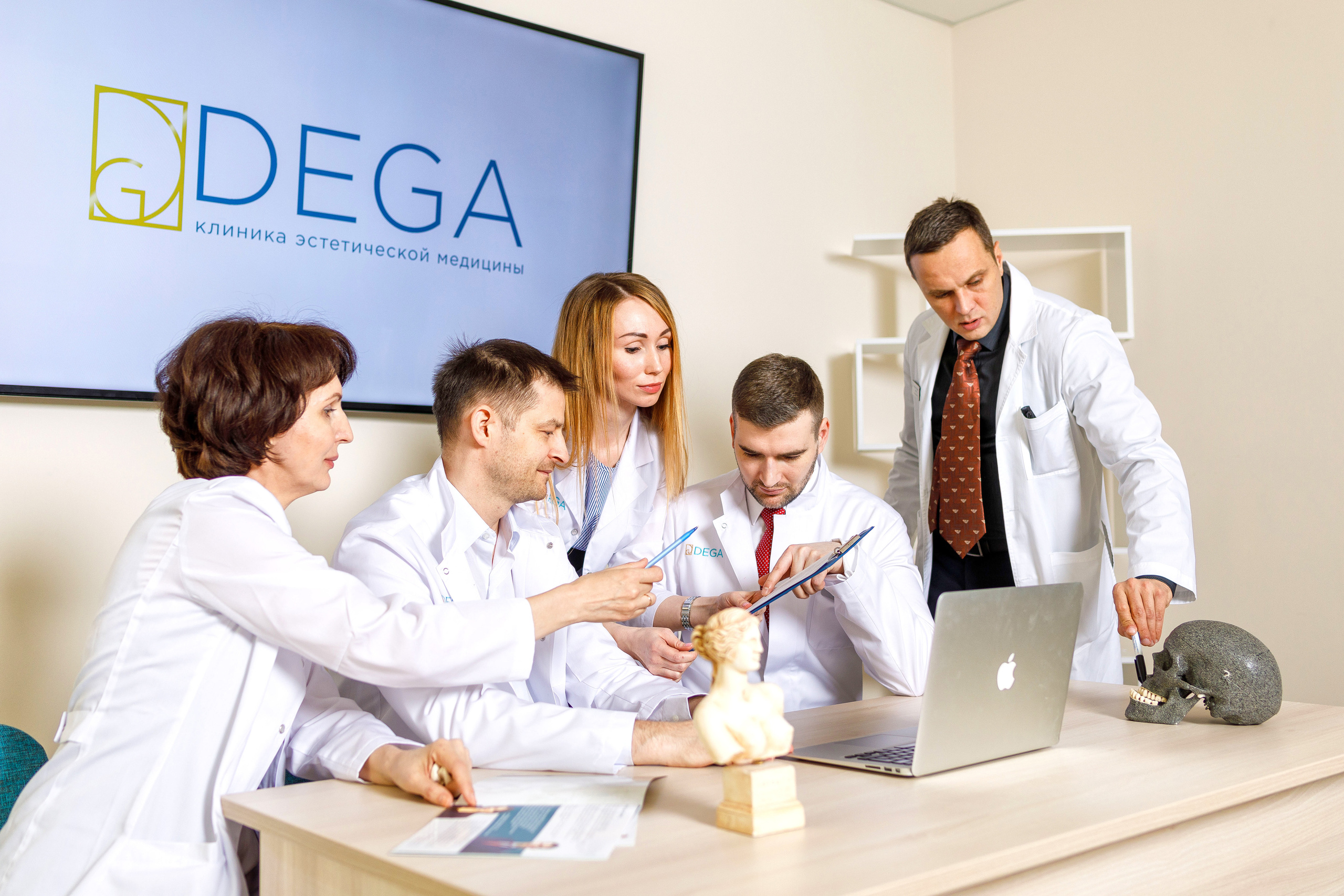 Фотосъемка в офисе. Фотограф Балаев Михаил