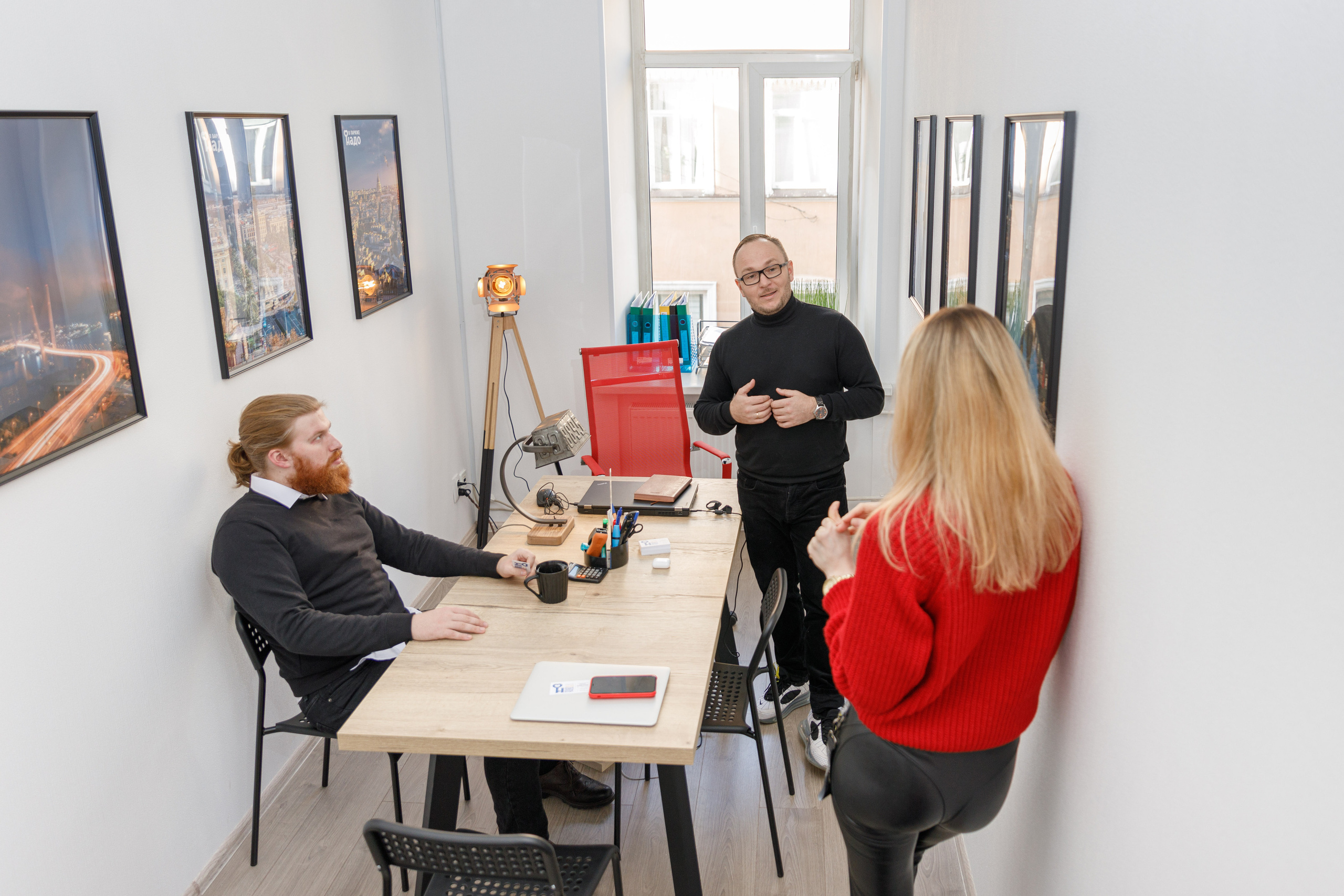 Фотосъемка в офисе. Фотограф Балаев Михаил