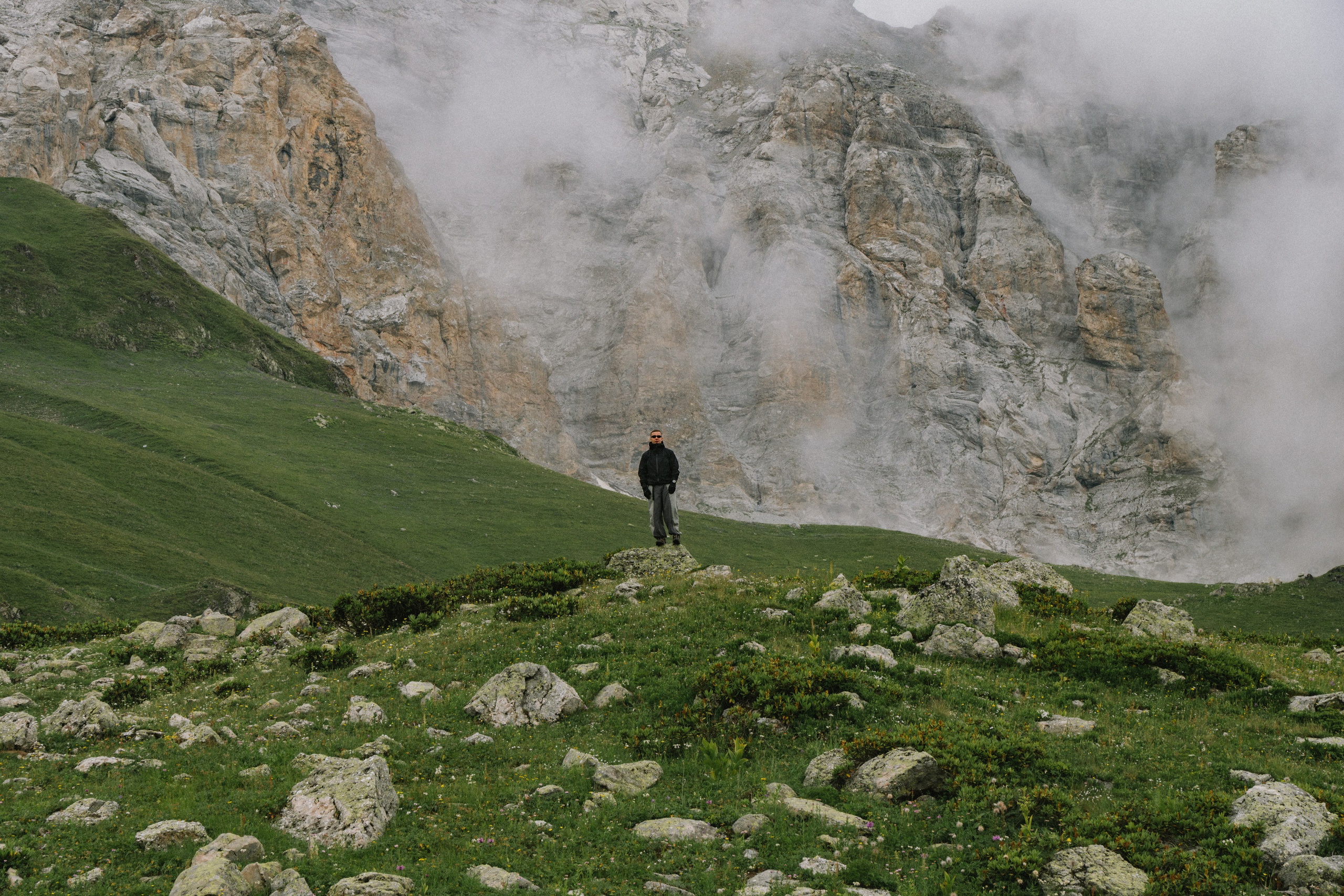 Фотосессии в путешествии. Фотограф с пленочным оттенком в Пятигорске| Necultured