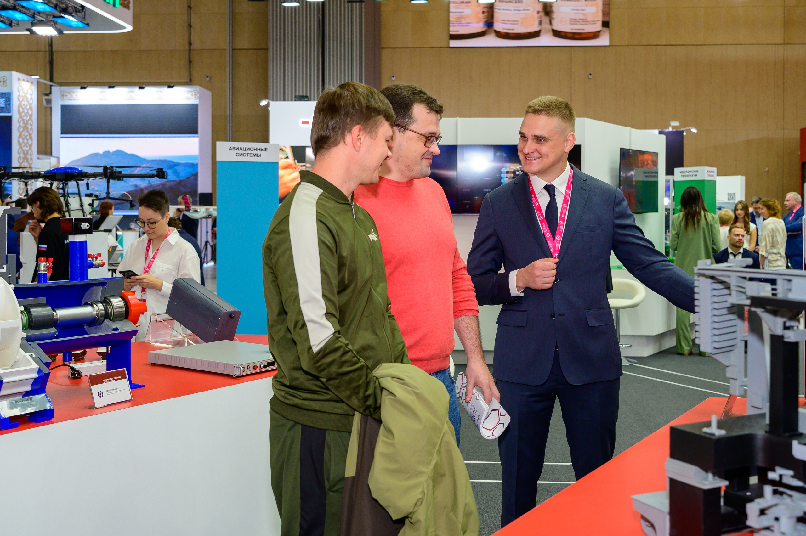 BigindustrialweekBelarus. Фотоуслуги, услуги фотографа, фотографирование важных событий