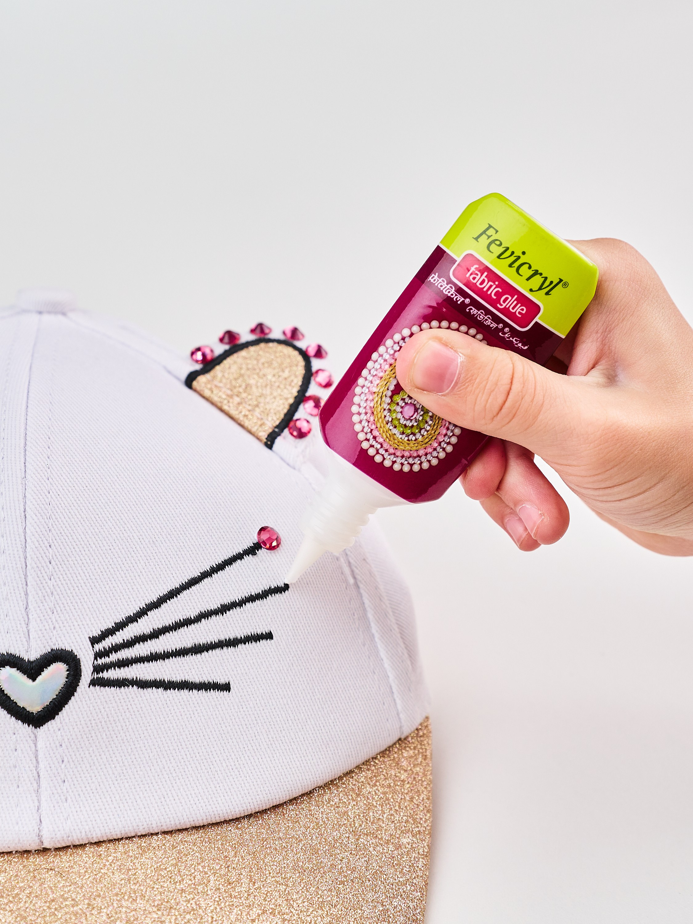 Фото и видео для маркетплейсов — универсальный клей