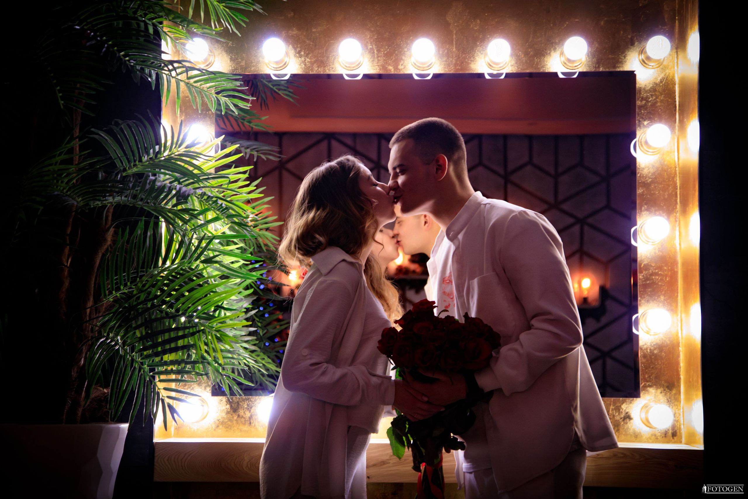 Предложение руки и сердца: Фотосессии особенного момента. Интерьерная фотостудия FOTOGEN г. Краснодар