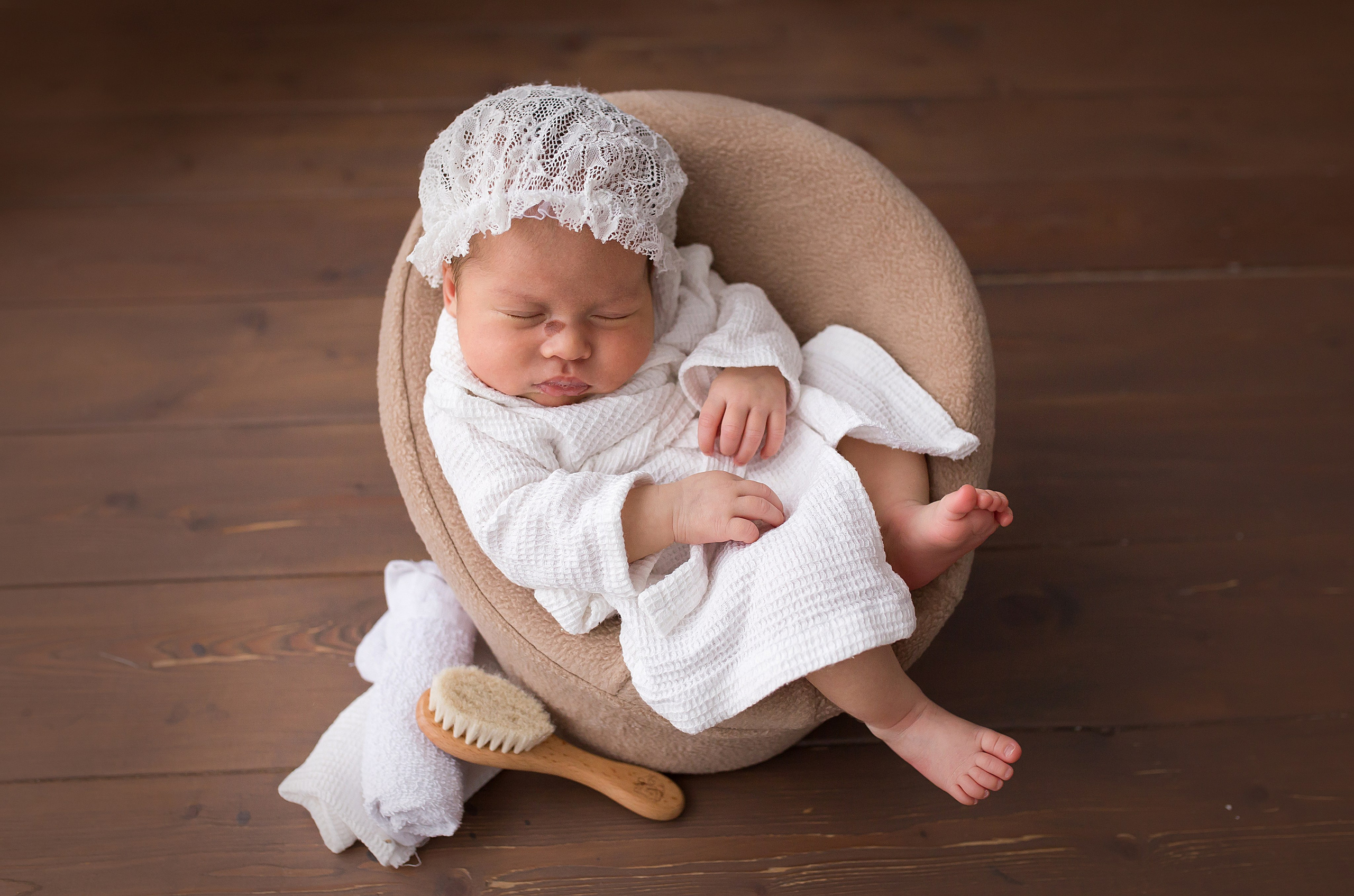 Фотосессия новорождённого. Фотограф новорождённых малышей и детский фотограф В Казани Лана Максим