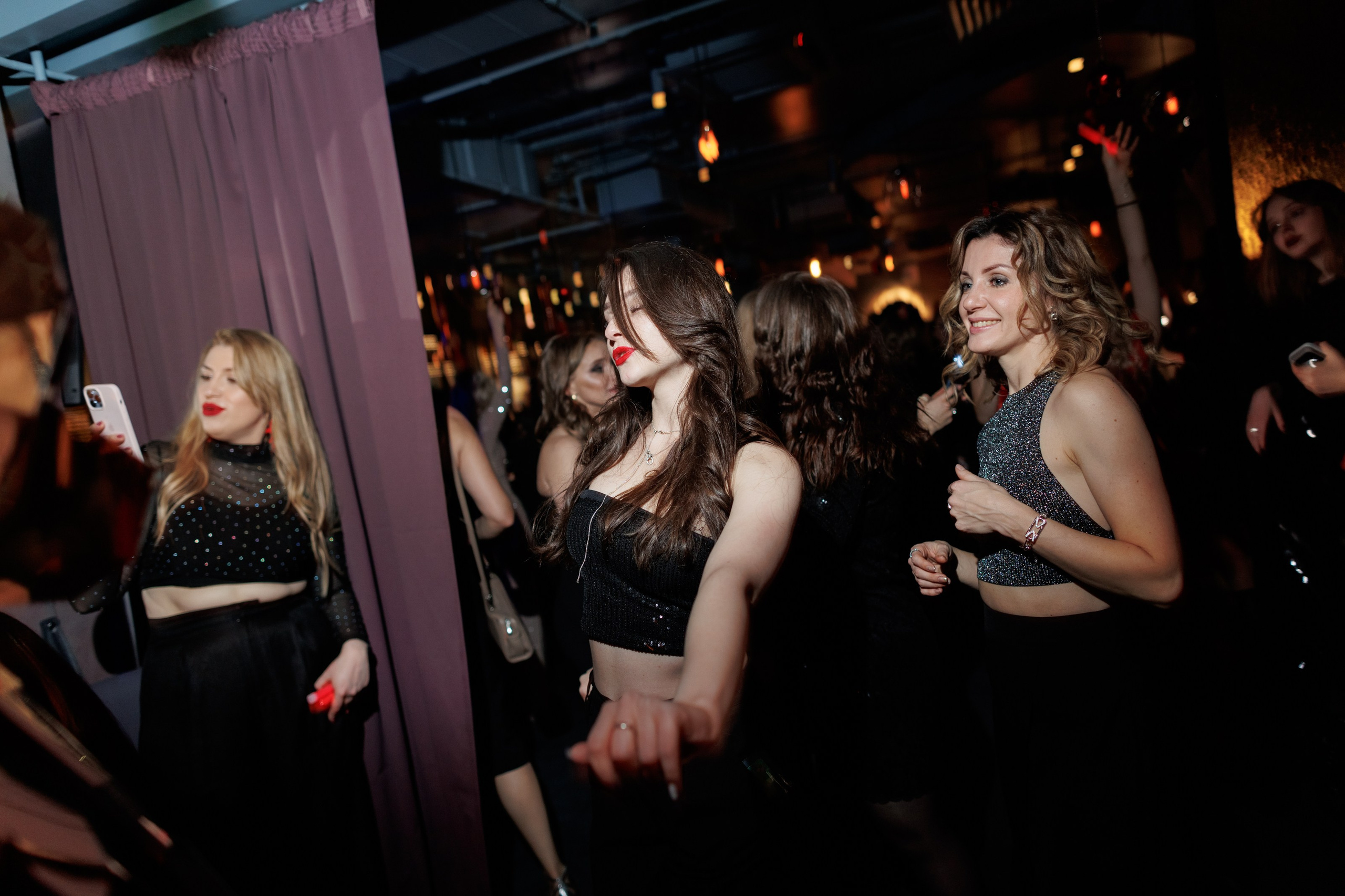 New Year Подружки 23/2024. Свадебный, портретный и репортажный фотограф Дмитрий Карпов