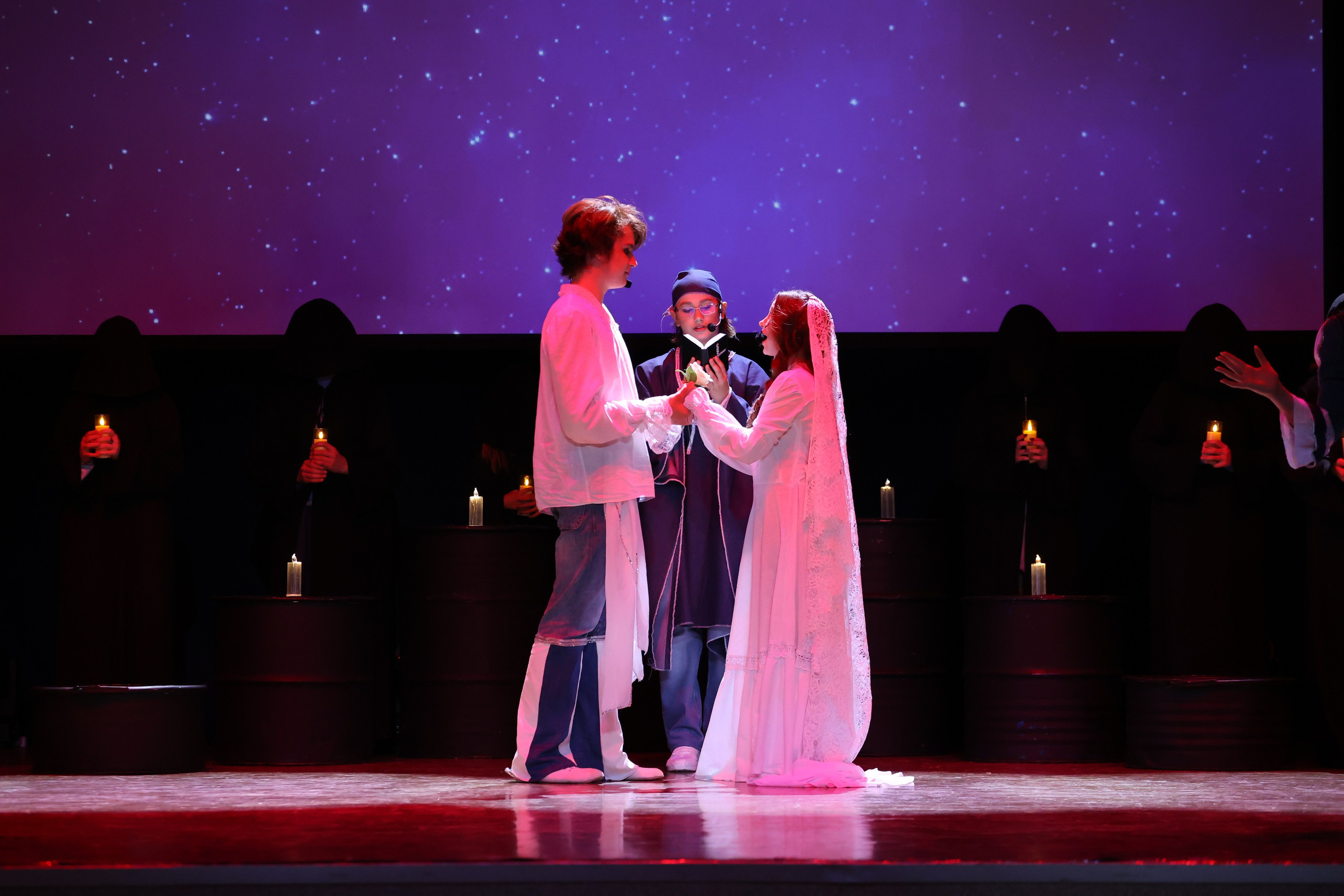 Сцена. Фотограф Антон Клейнос, Владивосток