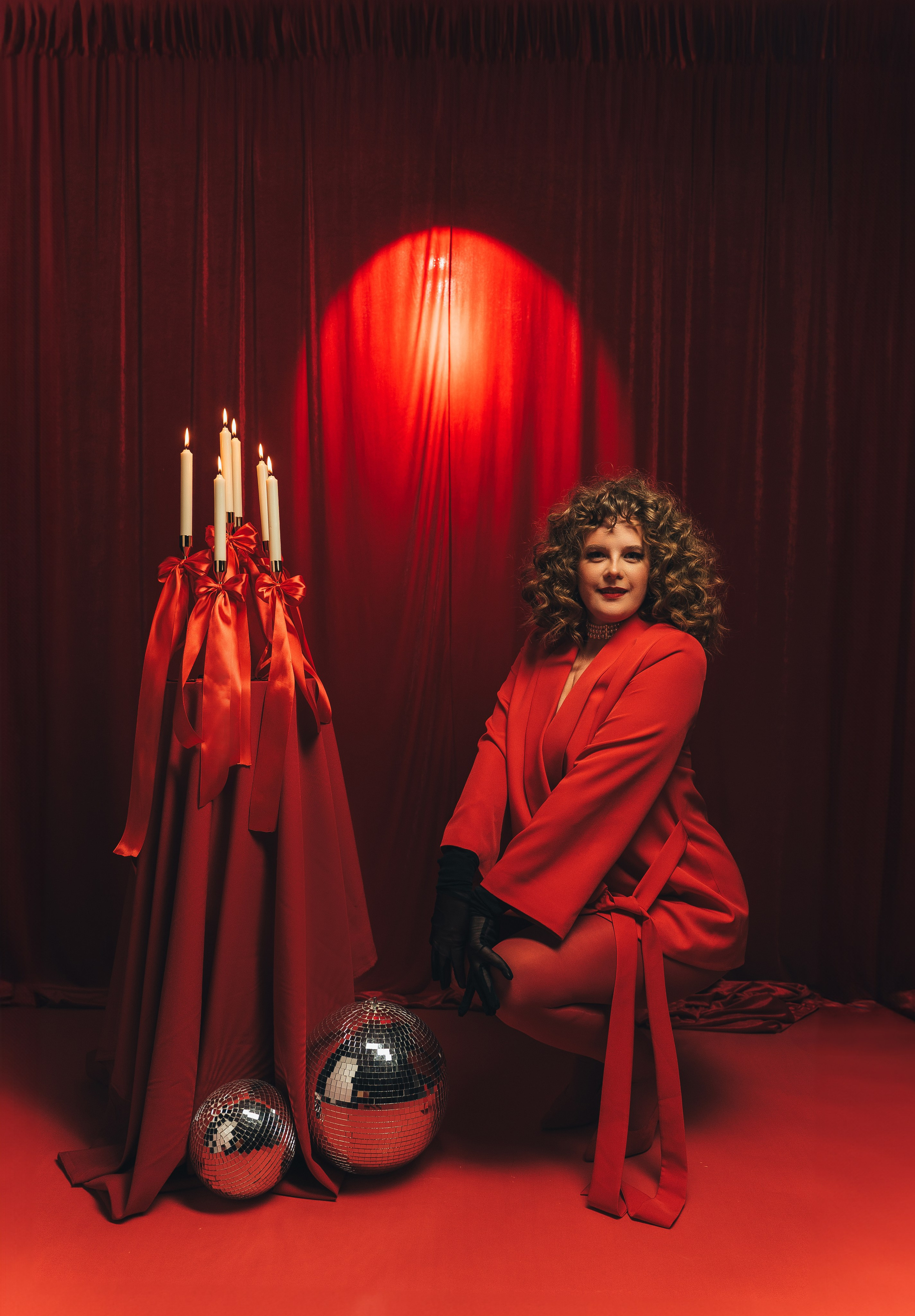 Ledy in Red. Выпускной школьный альбом в Орске и Москве — Фотограф Наталья Лаптова