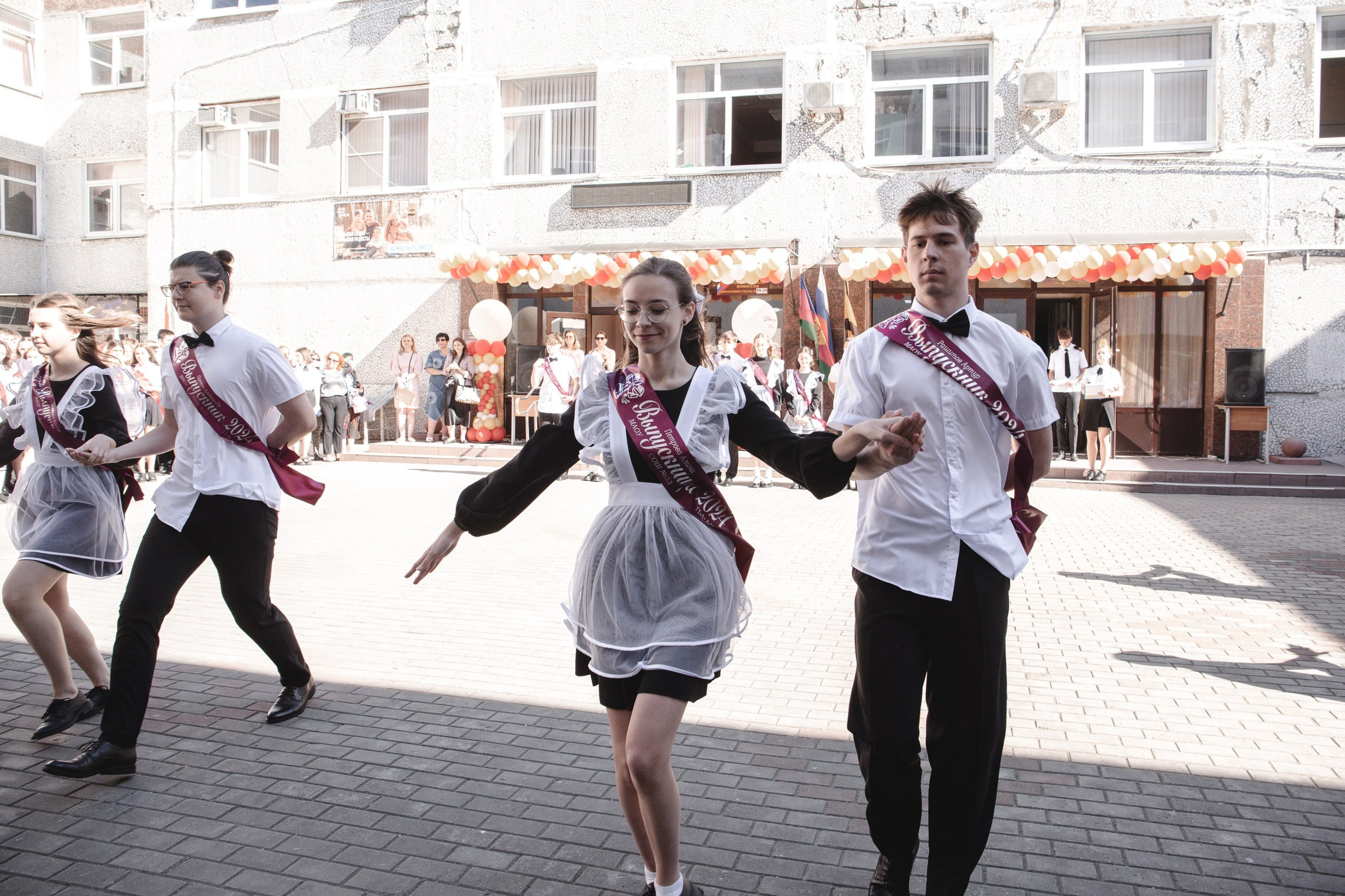 11 класс 33 школа. Выпускные альбомы Натальи Бутко: Новороссийск, Анапа, Геленджик