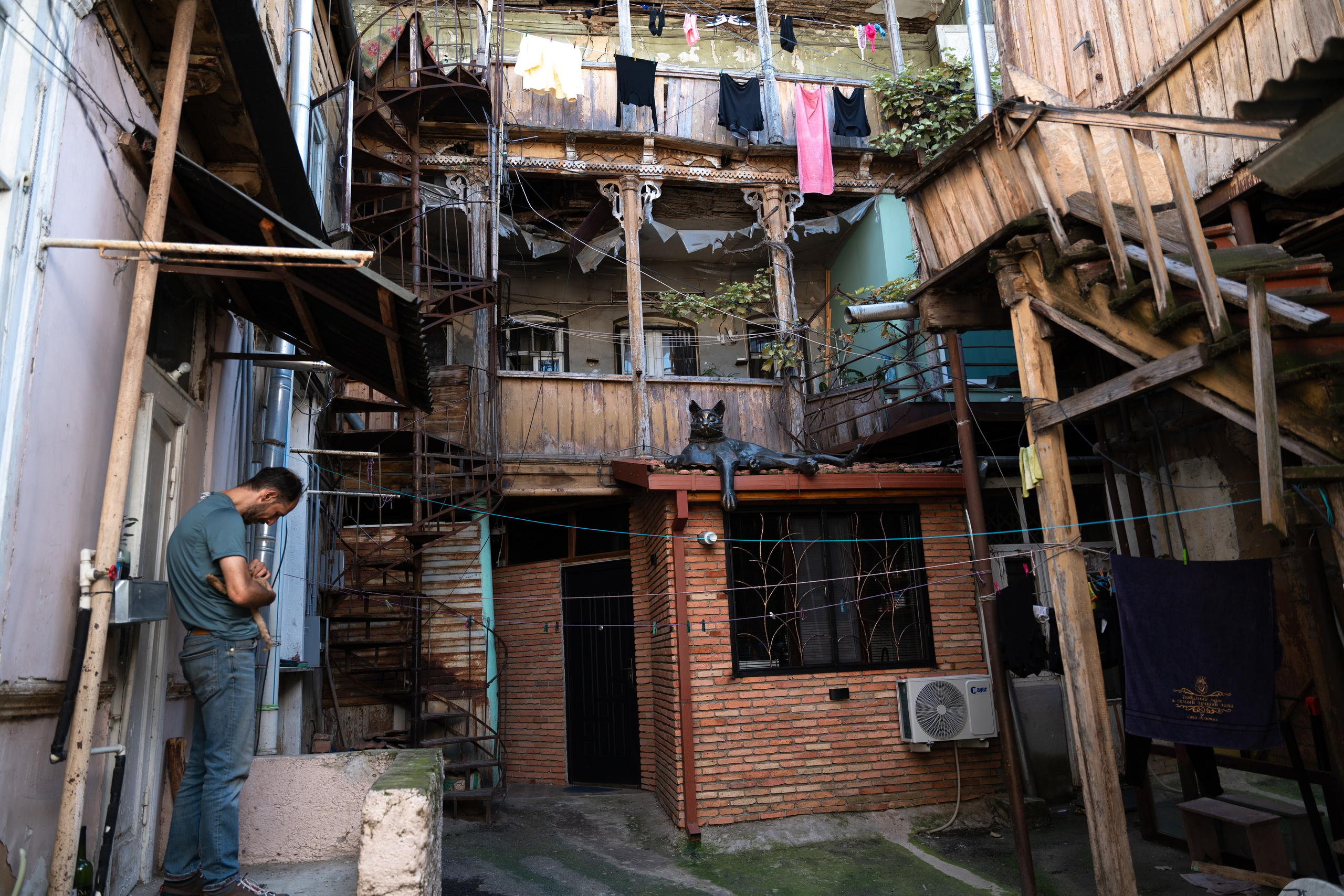 ТБИЛИСИ. ПОБУДЬ ЗДЕСЬ И ЦЕЛЕЕ БУДЕТ ЭТОТ МИР