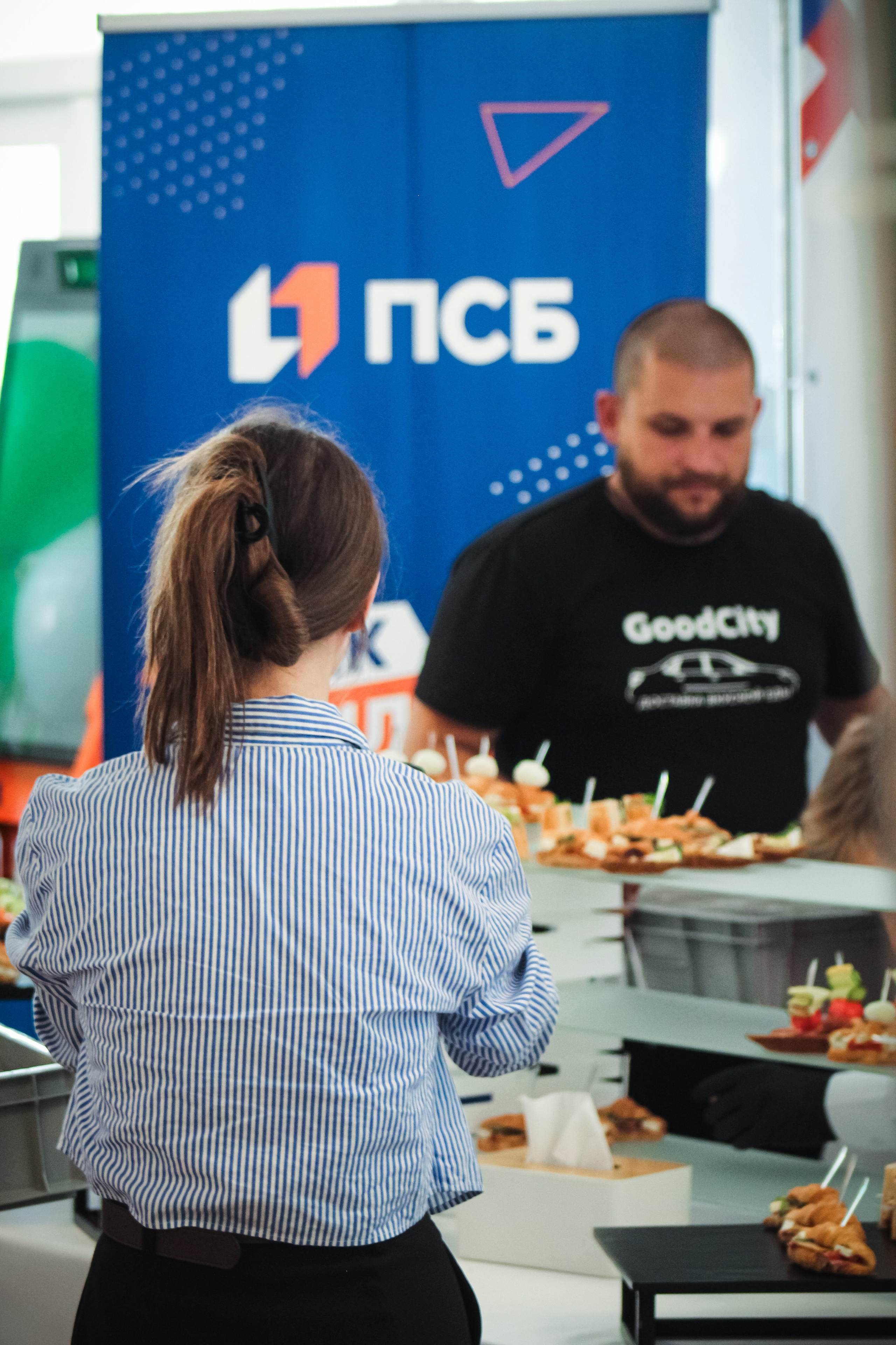 Сбер. Бизнес-завтрак. Илья Чемис — Фотограф в Мариуполе