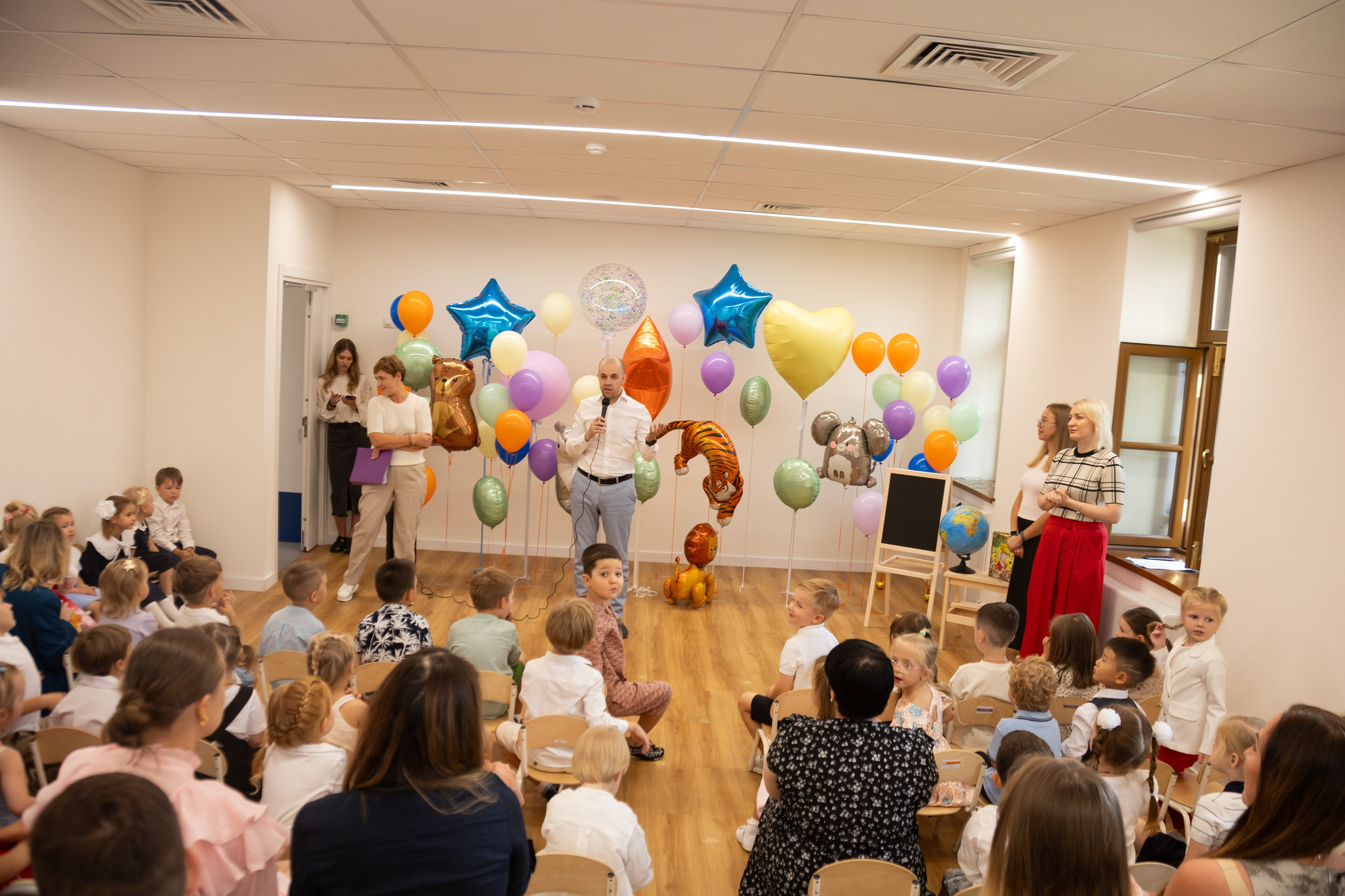 2 -го Сентября RYBAKOV PLYSCHOOL. Портретный Студийный и уличный фотограф Москва. Индивидуальные, Семейные, Беременность, Будуар, Каталог, контент съемки для блога и бизнеса