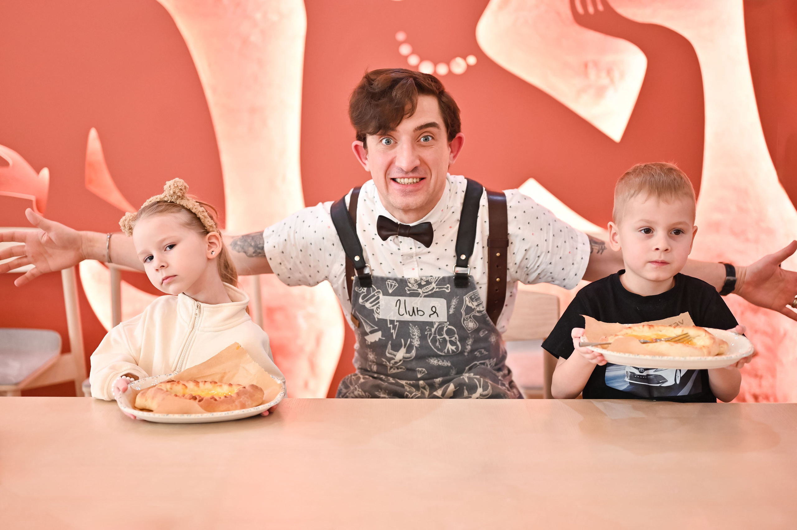 Детский мастеркласс в ресторане. ZDARONOKIA Репортажный фотограф