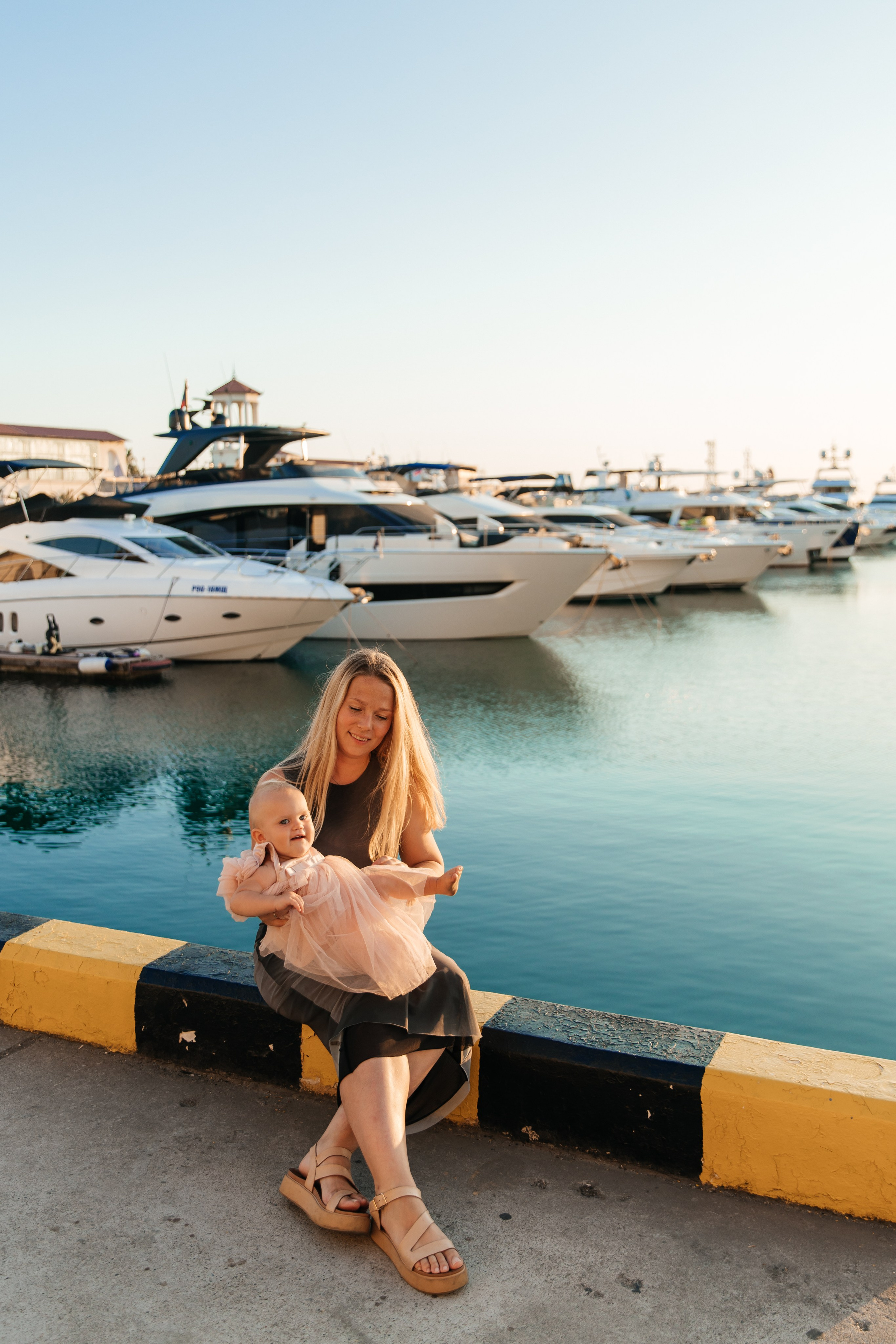 Таисия, Антон и две славных дочки. Фотограф в Сочи. Свадебная видеосъемка Сочи
