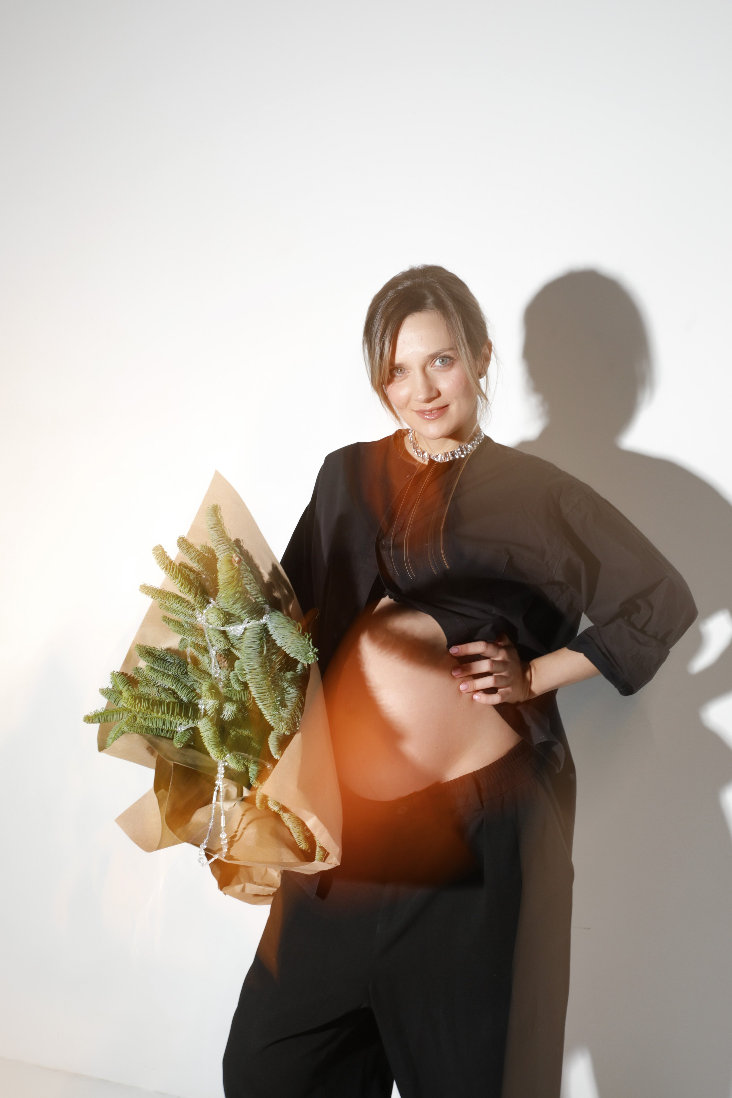 Кирилл, Настя, Рома+1. Главная