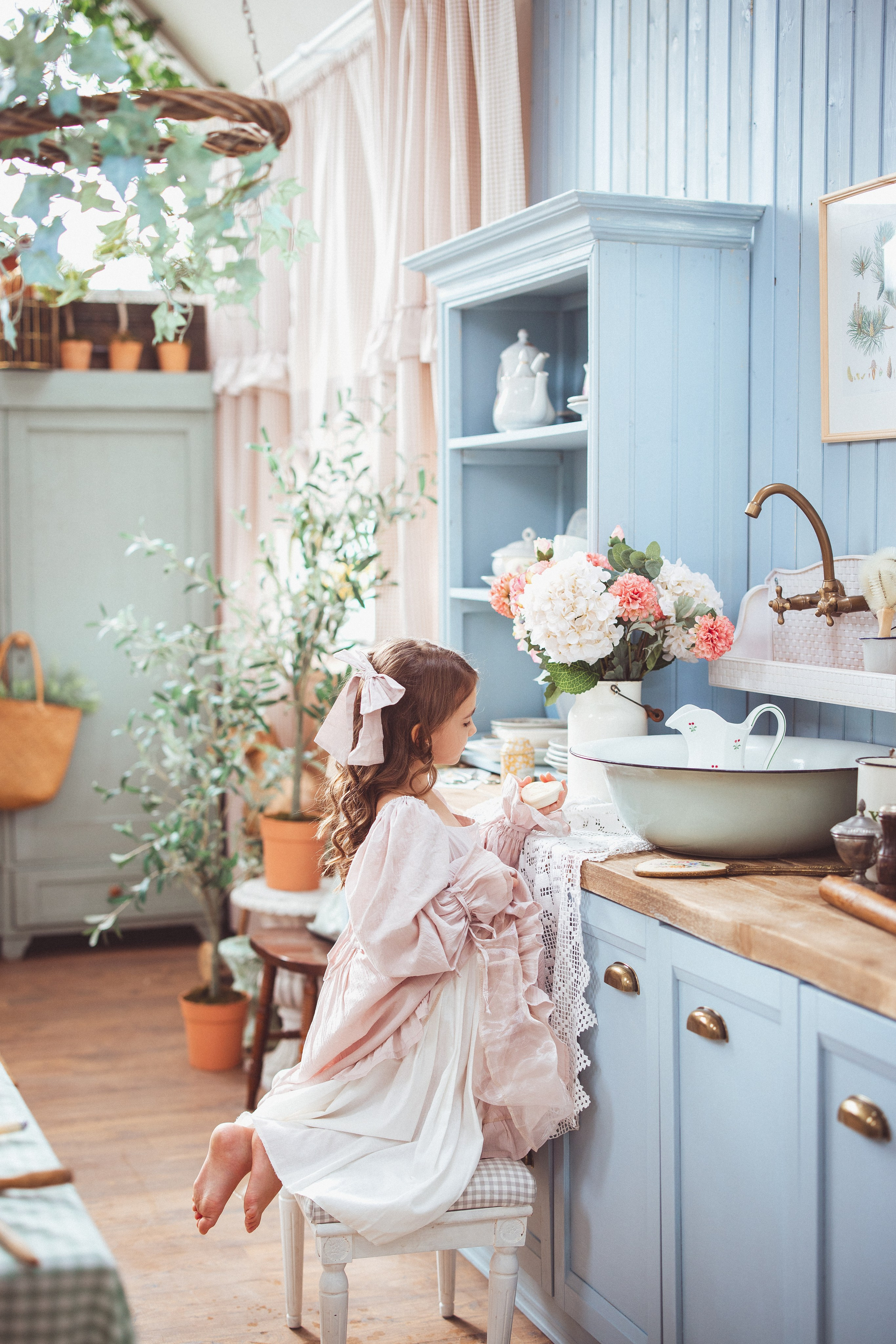 Пасхальные фотосессии в фотостудии Ольги Сурухановой, город Краснодар. Семейный и детский фотограф в Краснодаре Анна Трашкова