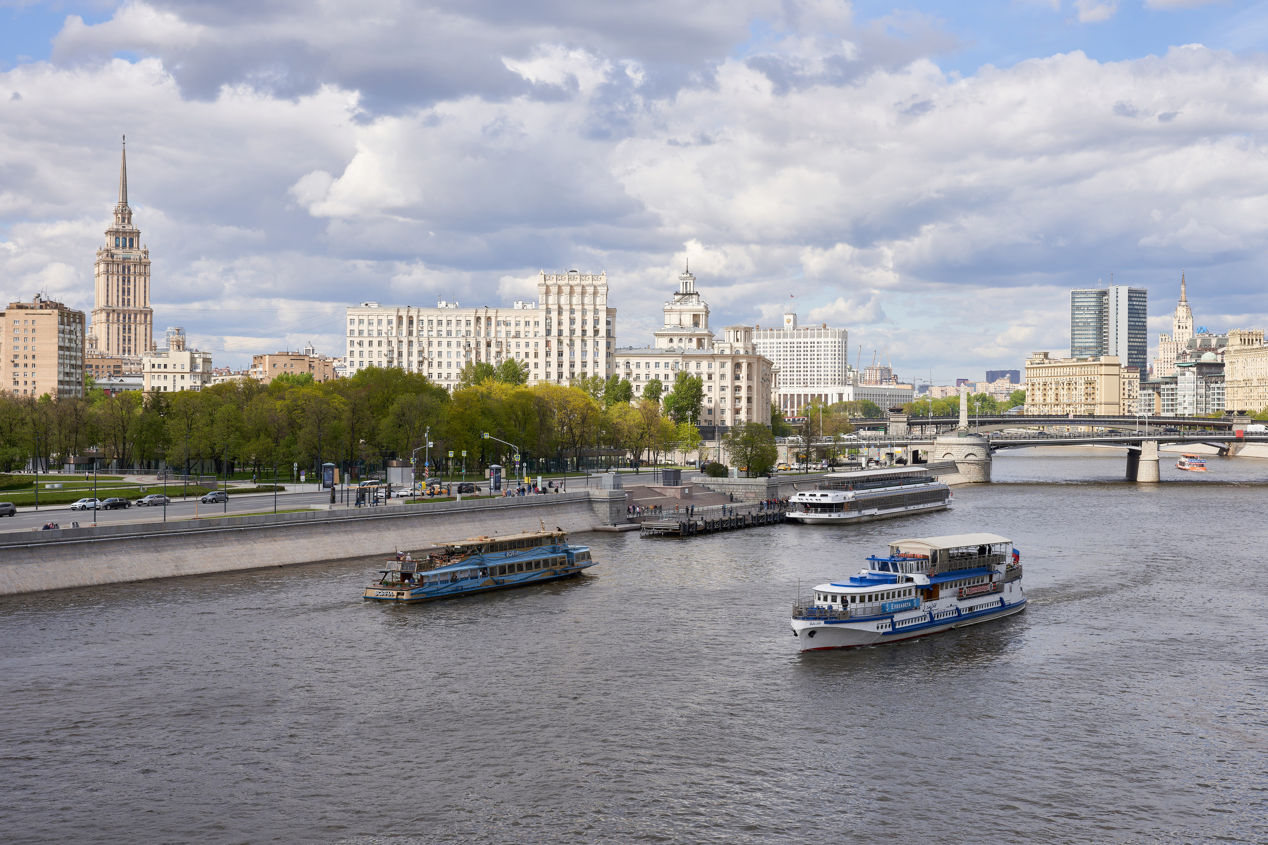 Май в Москве