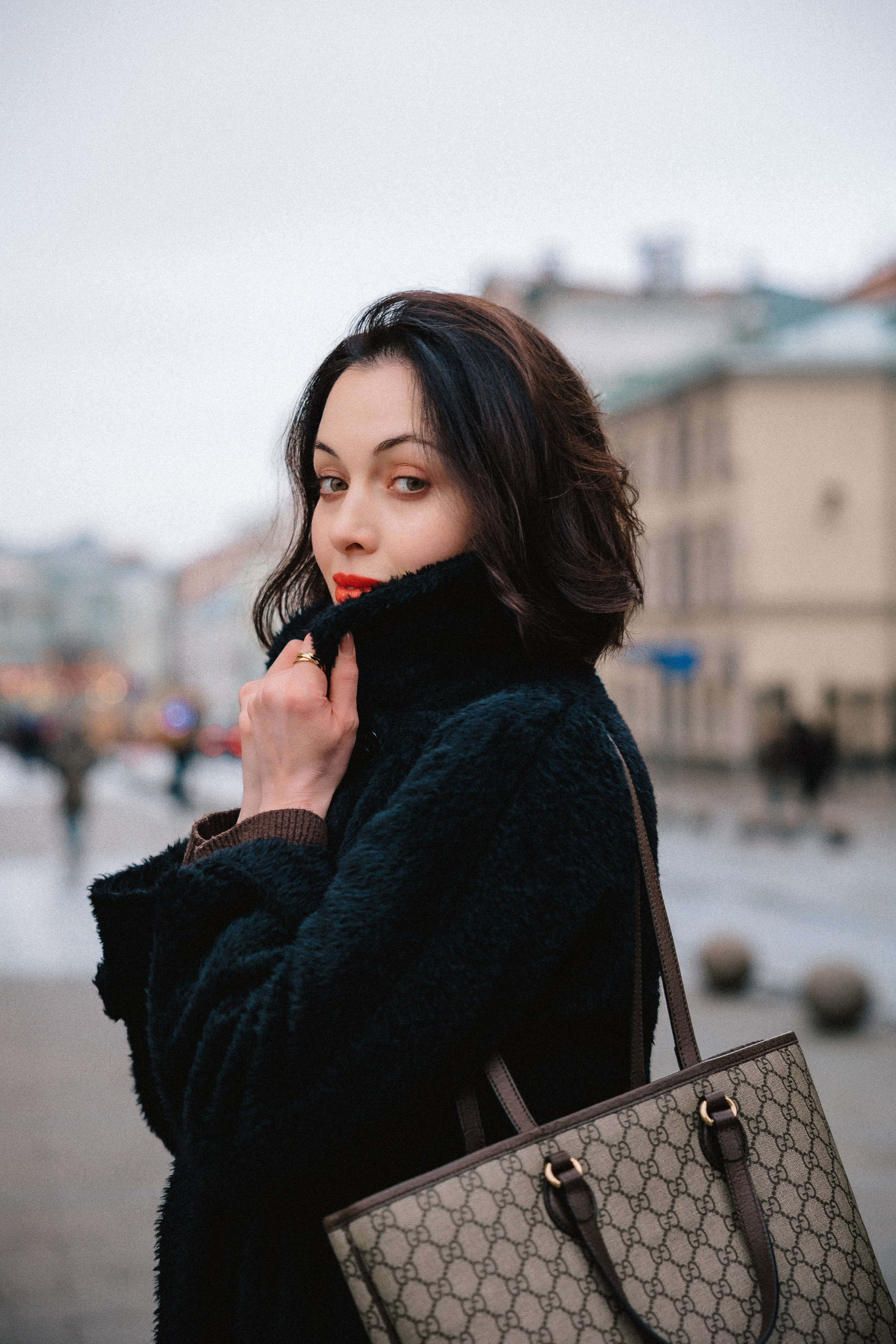 ОЛЯ. Я фотограф из Москвы к Вашим услугам