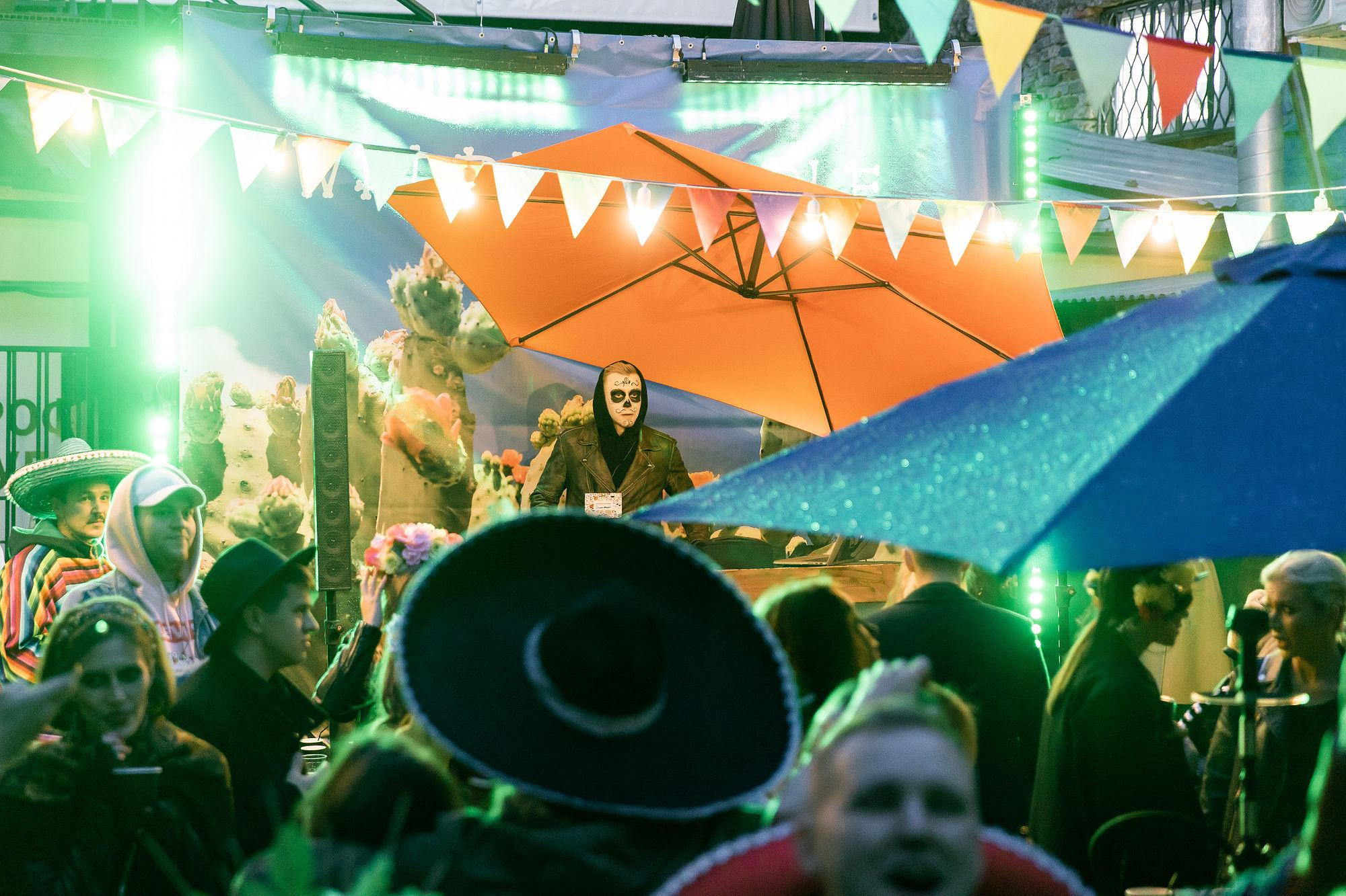 Вечеринка Event-сообщества «Свадебные люди», сентябрь 2021. Репортажный фотограф в Томске