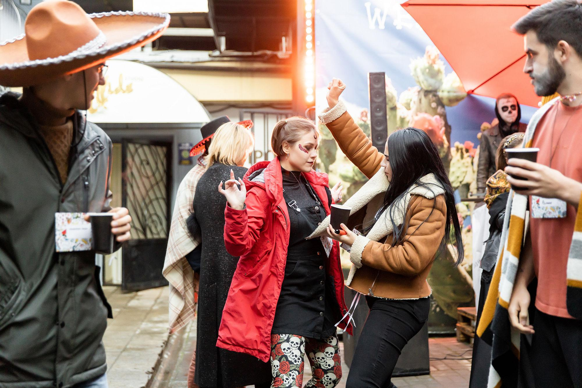 Вечеринка Event-сообщества «Свадебные люди», сентябрь 2021. Репортажный фотограф в Томске