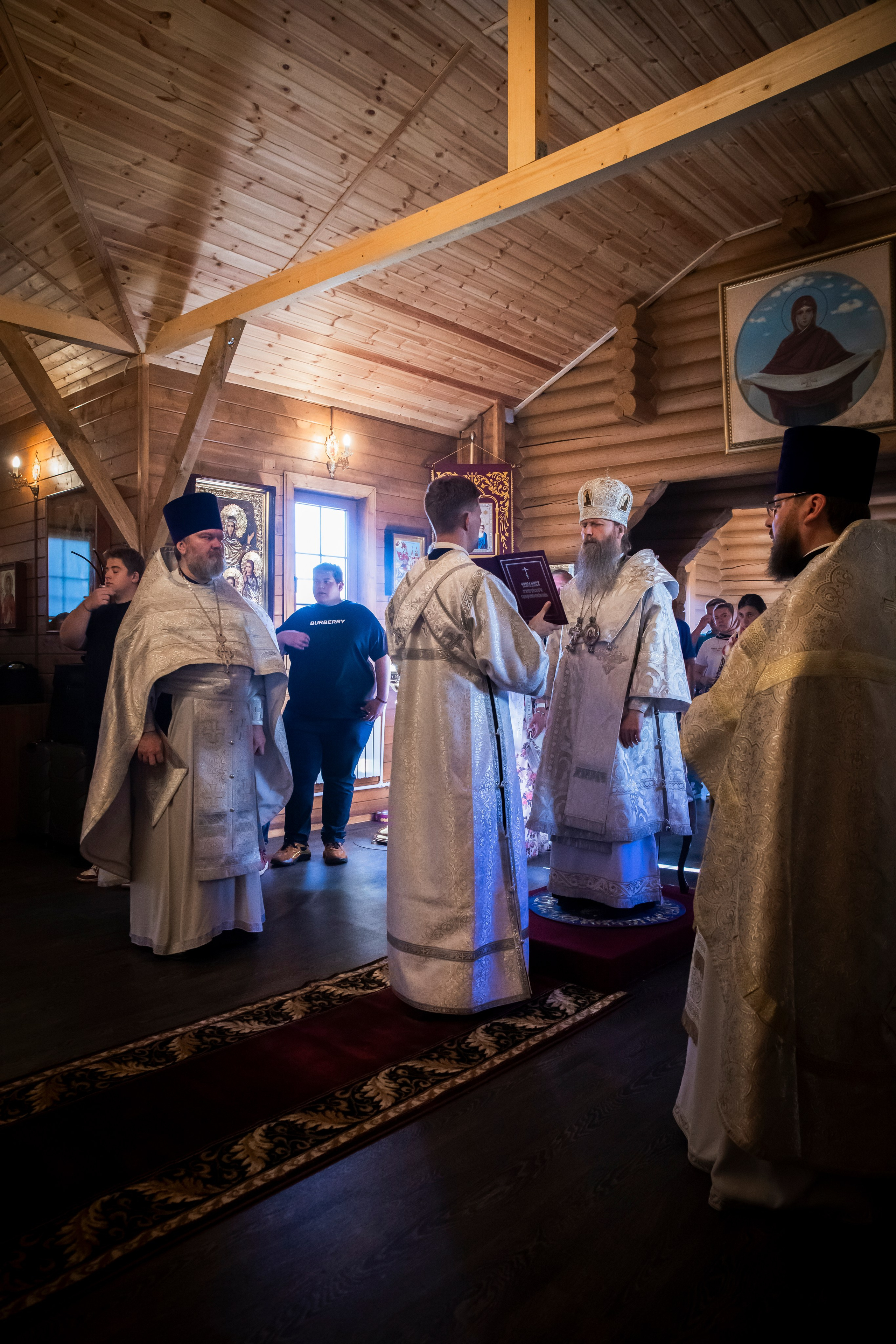 Епископ Силуан Павло-Посадский служба в храме св.Николая 25.08.2024. Арт- фотограф Москва