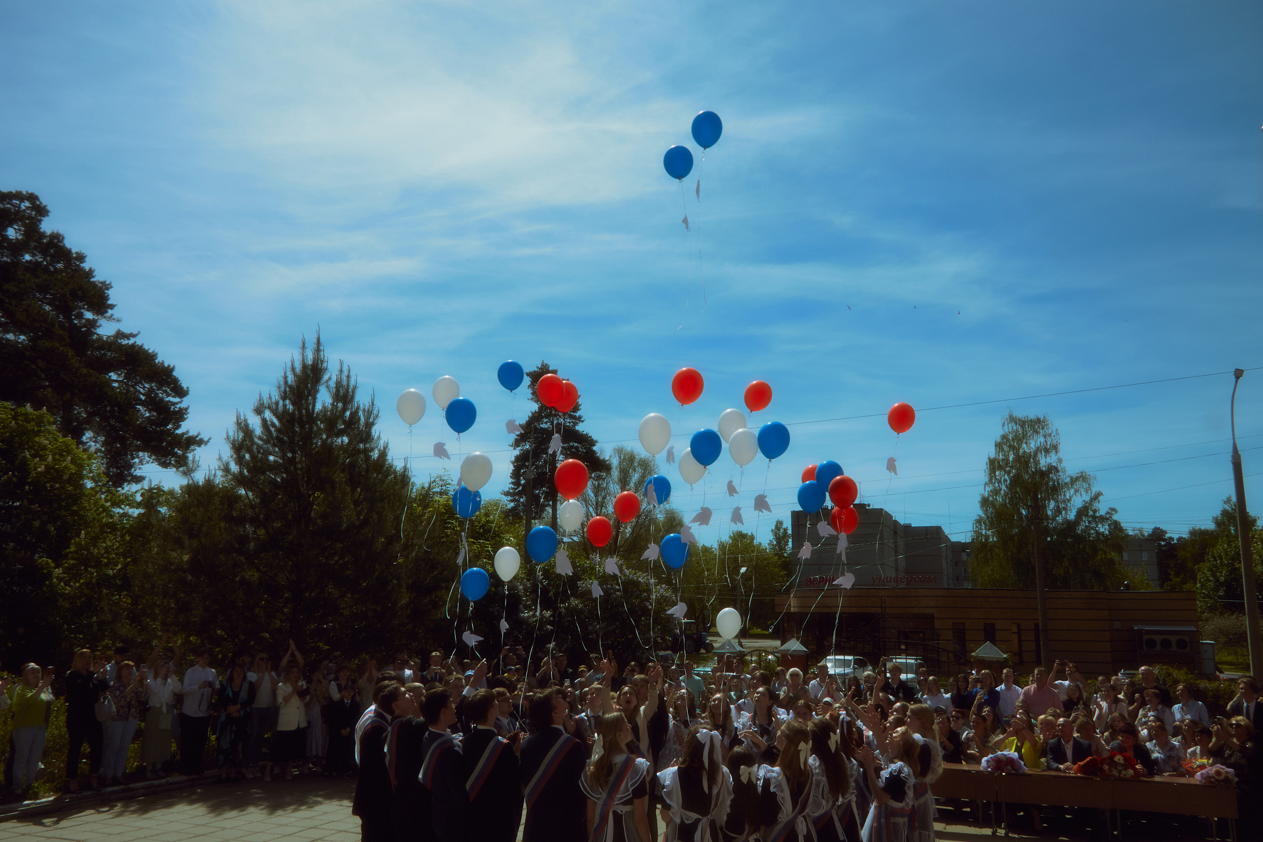 Последний звонок. Фотограф Елизавета Маслова. Москва. Art, Fashion