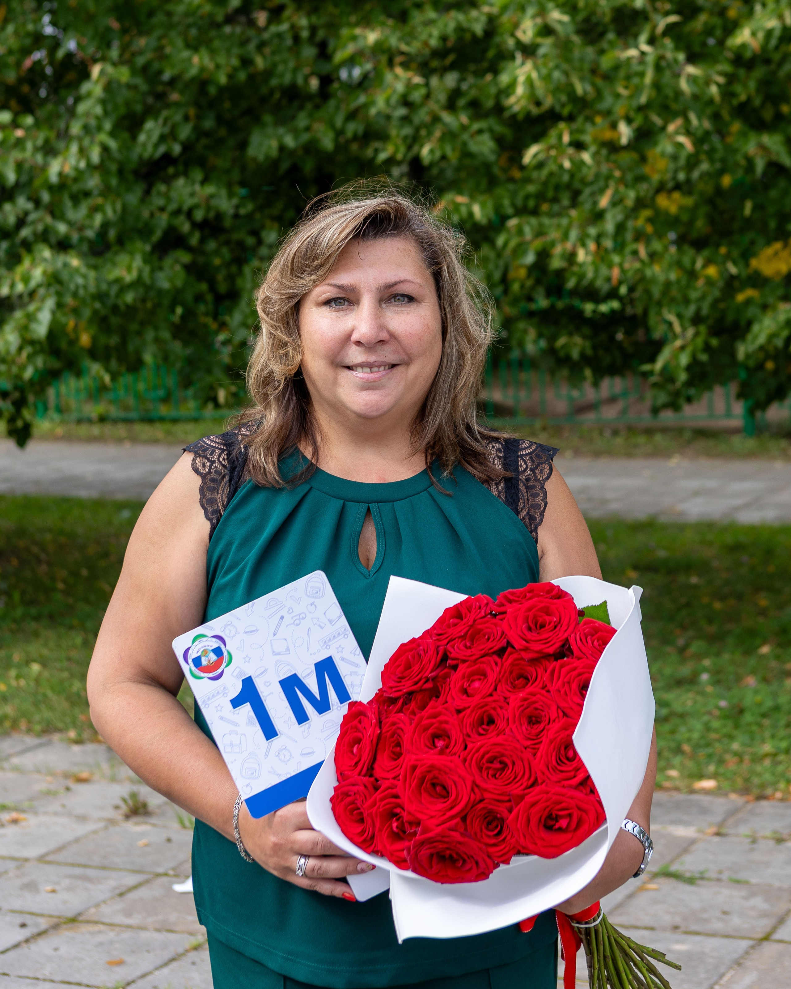 Первый школьный день 1М, школа № 30. Выпускные альбомы для школы и детского сада — школьный фотограф Подольск, Троицк, Щербинка, Москва