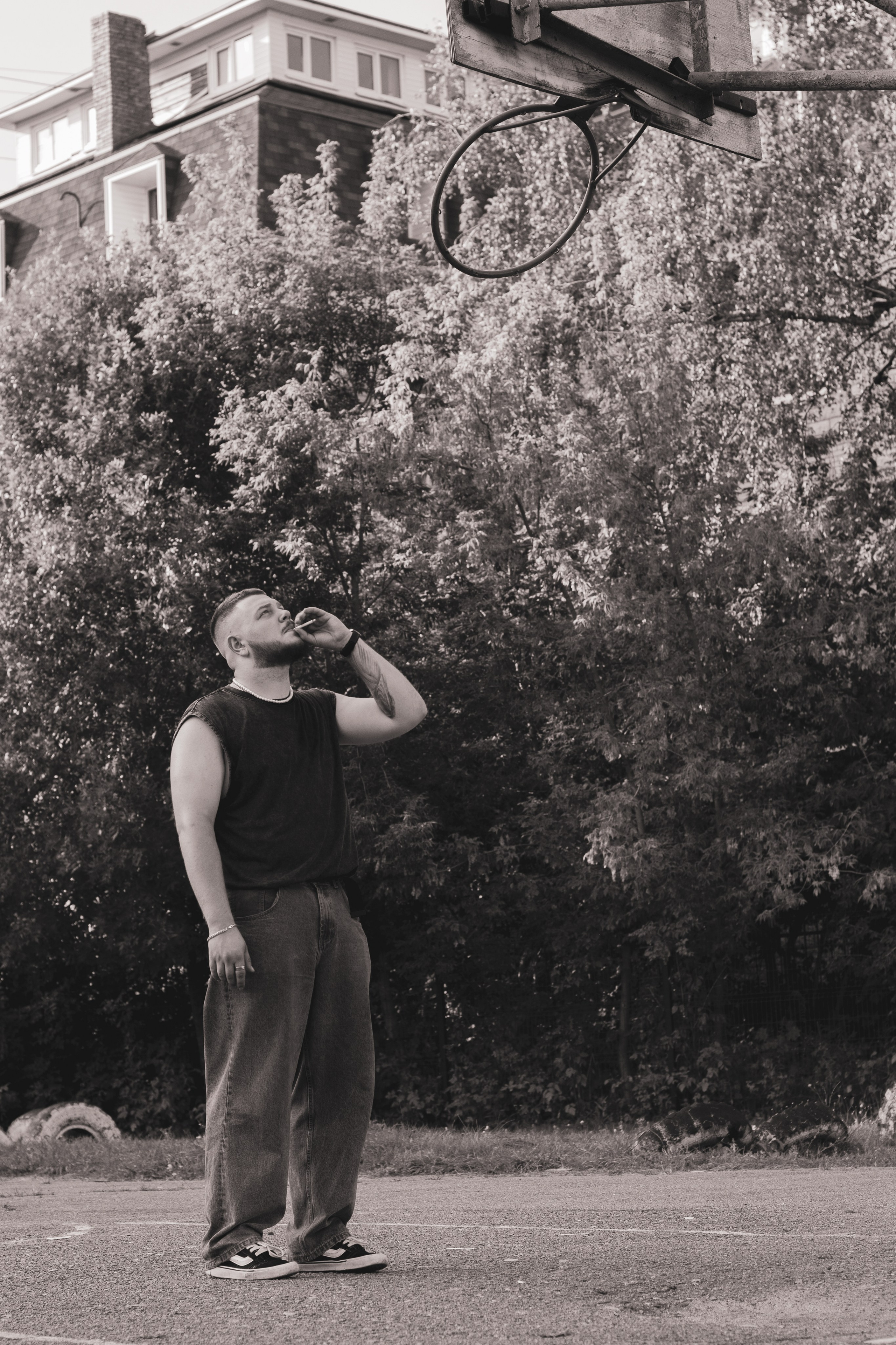 Уличная съемка — Кирилл. Портретный фотограф в Орле. Готовые фото за 3 дня! Помощь в позировании. Советы по организации