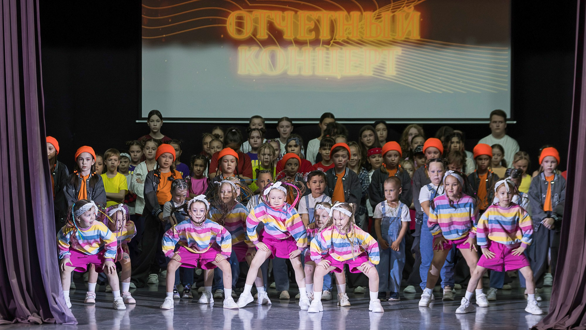 Отчетный концерт школы танцев UPGRADE. Репортажный фотограф в Казани Павел Серпокрылов