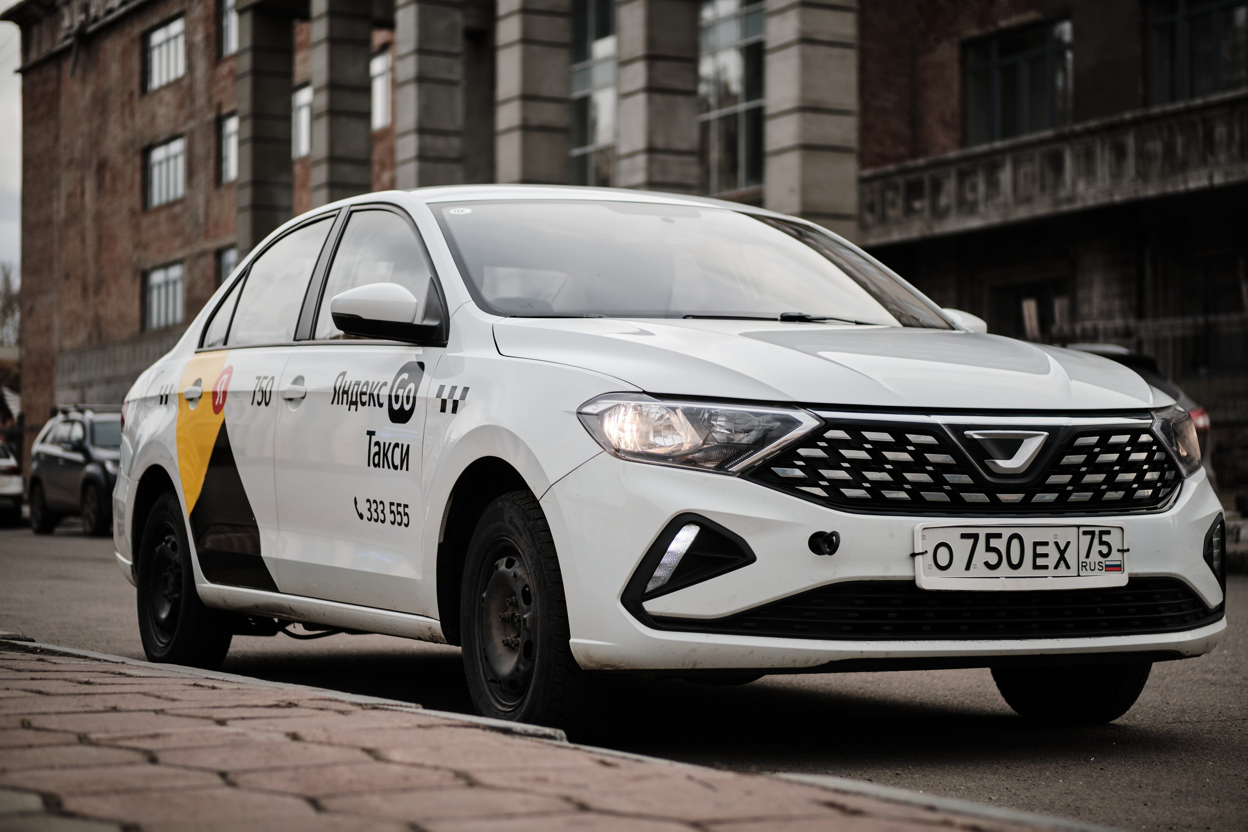 Новый автопарк Яндекс такси в Новокузнецке. Свадебный и семейный фотограф в Новокузнецке Иван Иванов