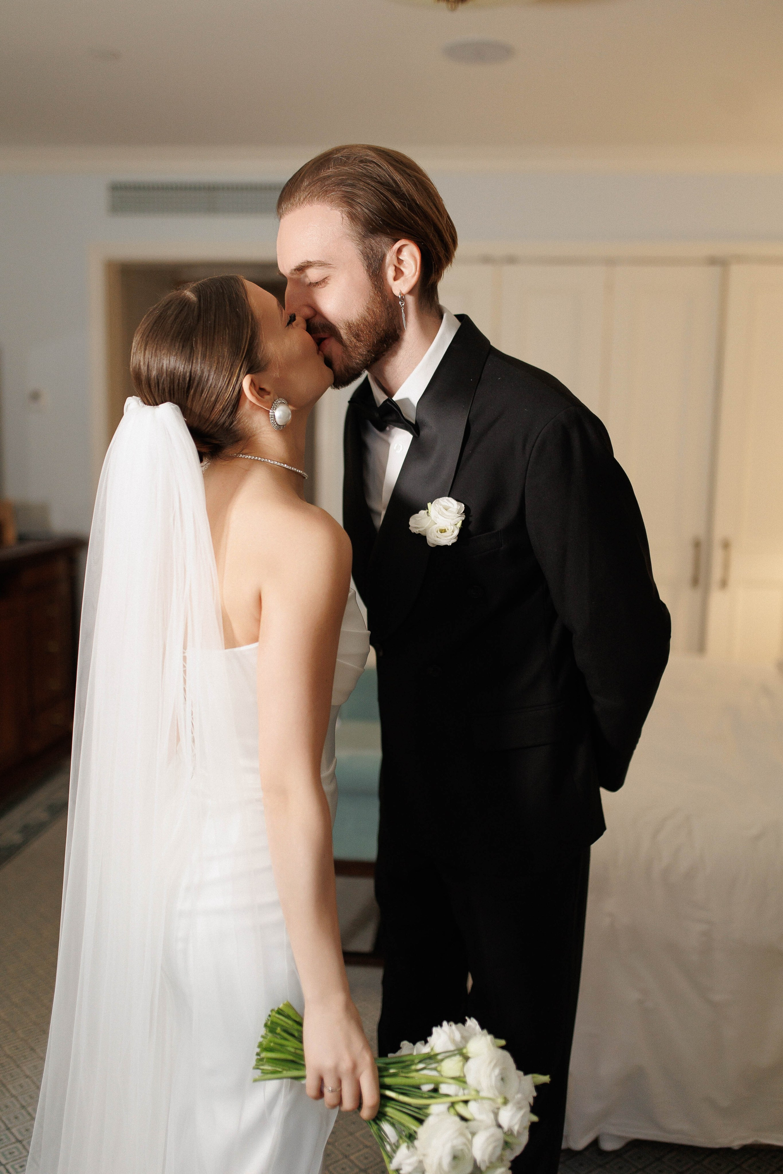 ···. Свадебный фотограф в Санкт-Петербурге Александра Чукавина