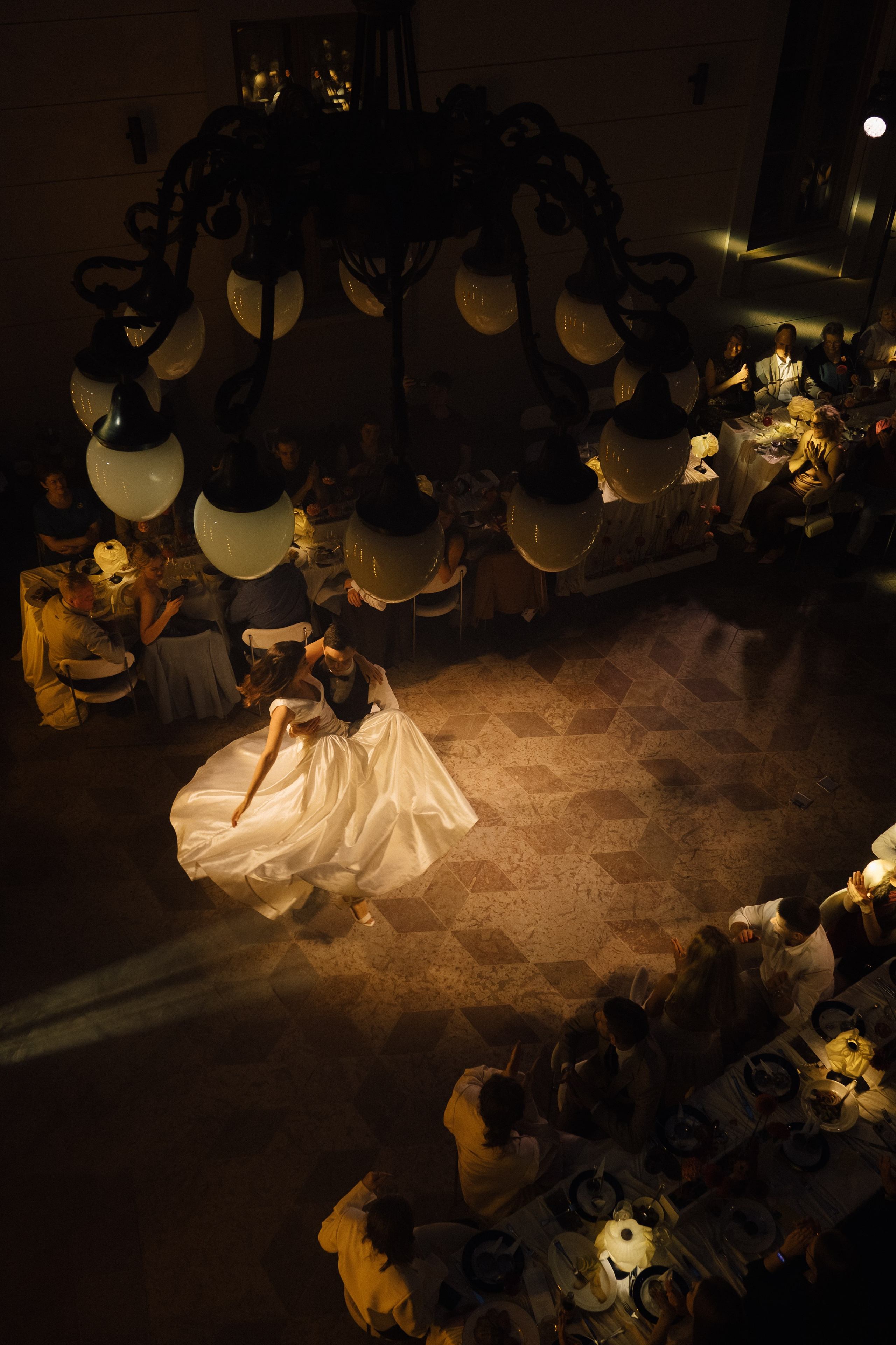 Свадьба в замке. Свадебный фотограф Таня Караисаева