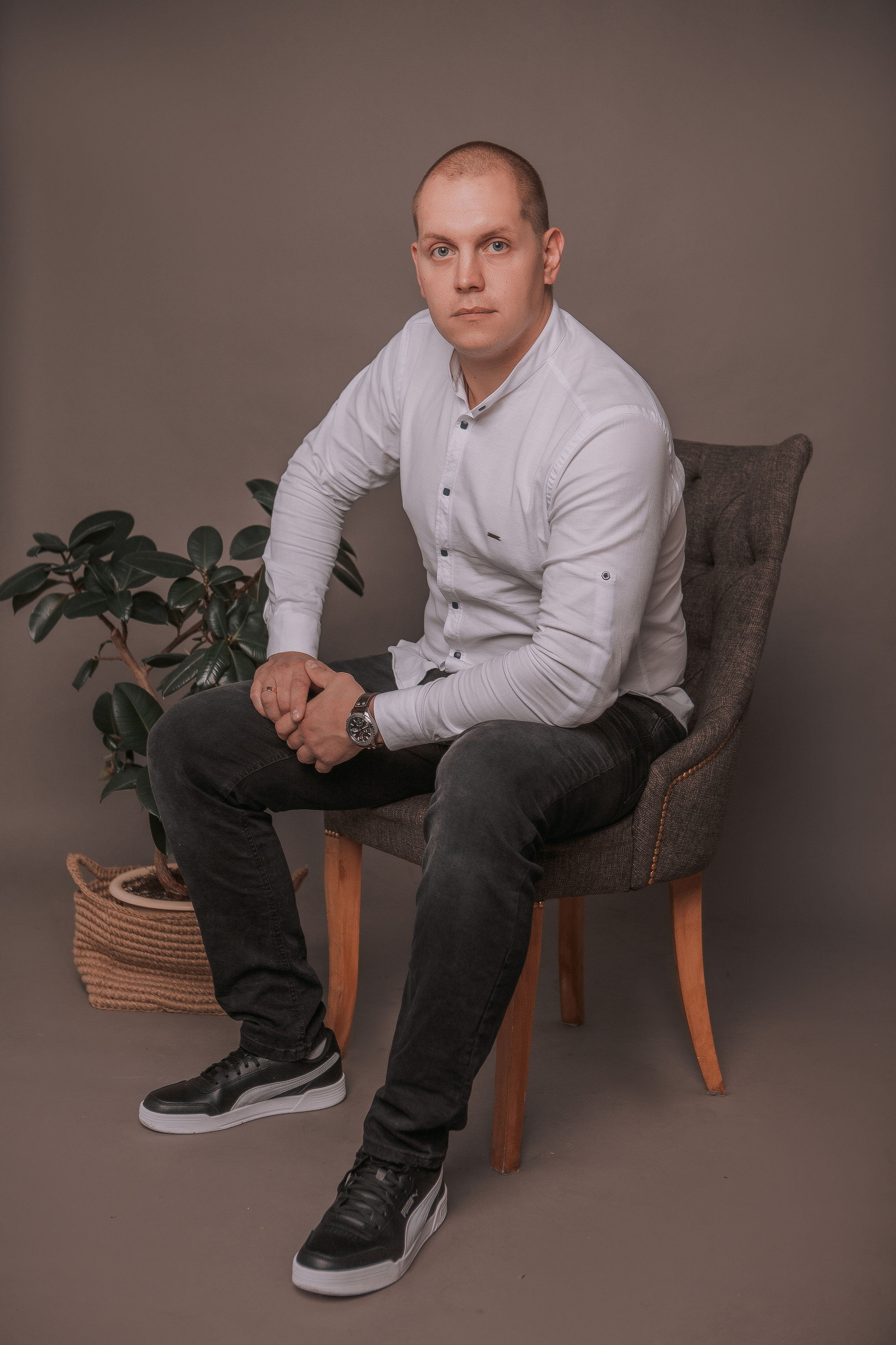 жених, студийная фотосессия