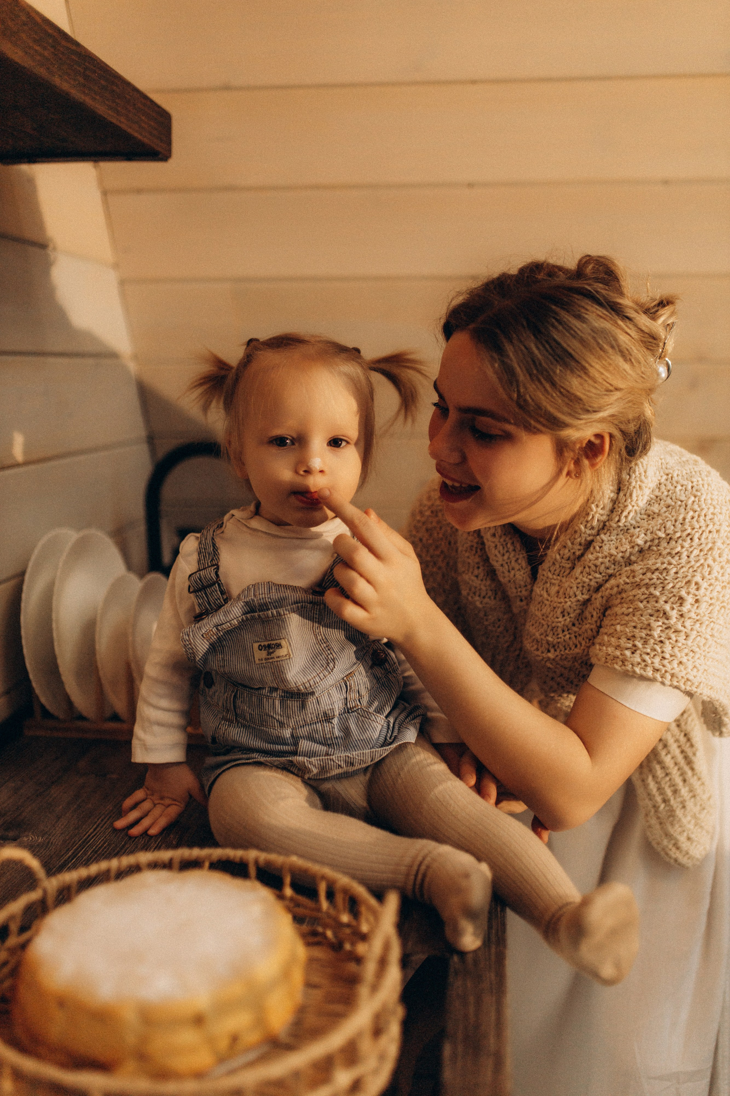 Алиса и мама. Семейный фотограф Губкин/Старый Оскол
