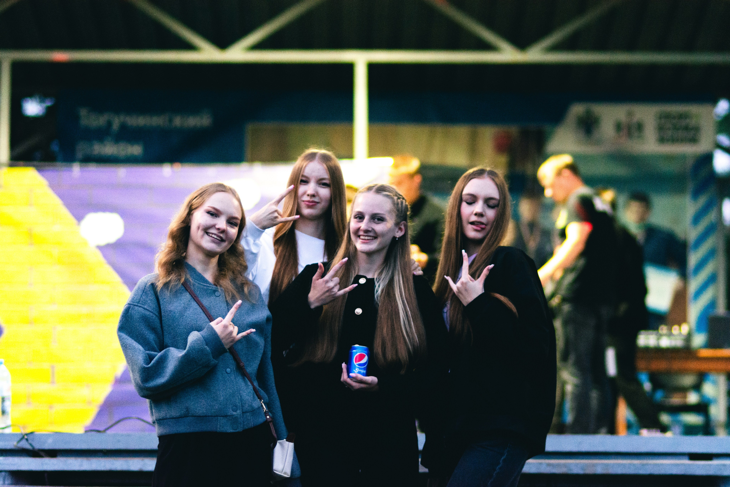 Кино на траве и ДР группы «Доктор Пепси». Алексей Маисеев | Свадебный и художественный фотограф в Новосибирске | Съемка на природе и в студии