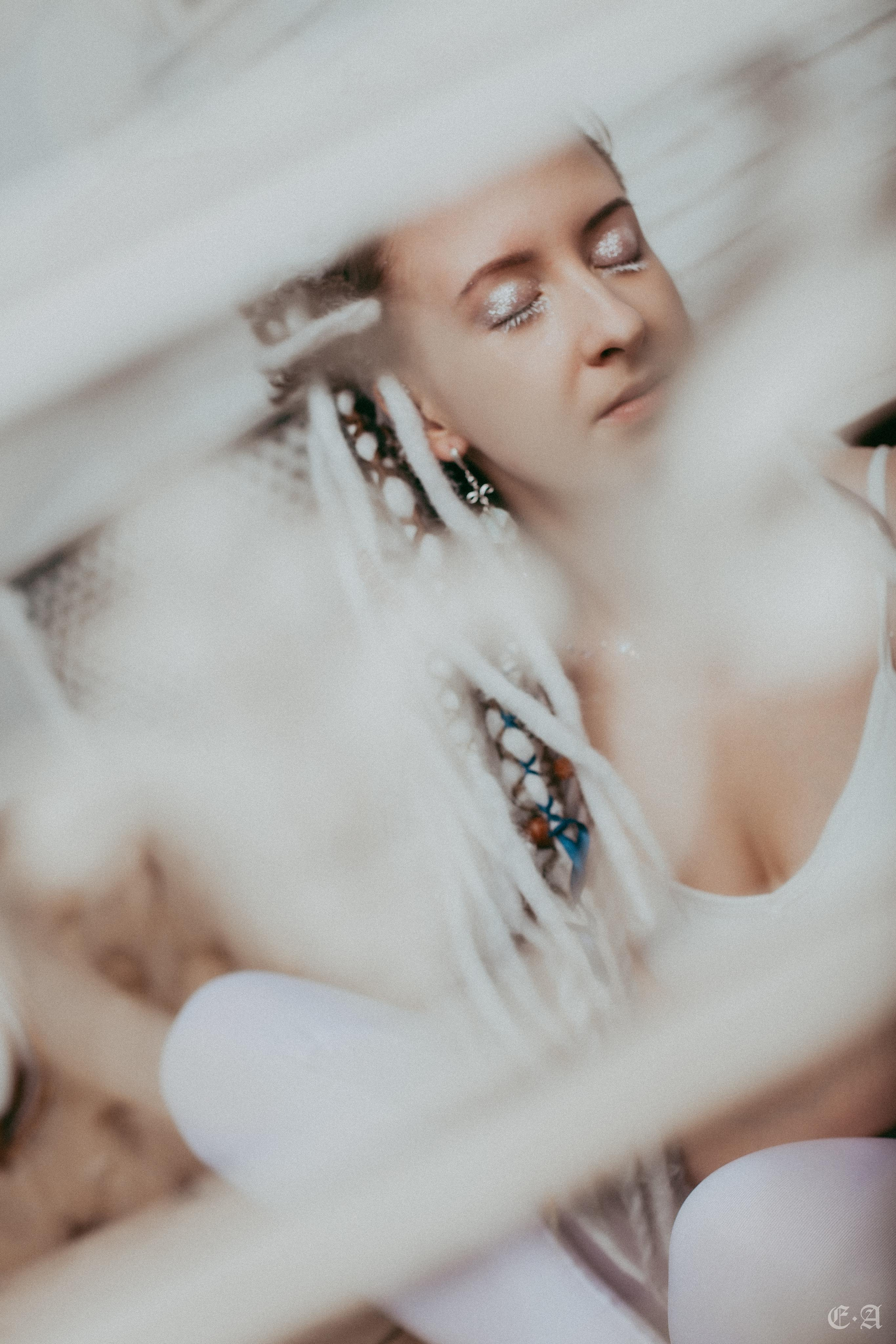 Лазурная, незримая белизна. Фотограф Ellairen