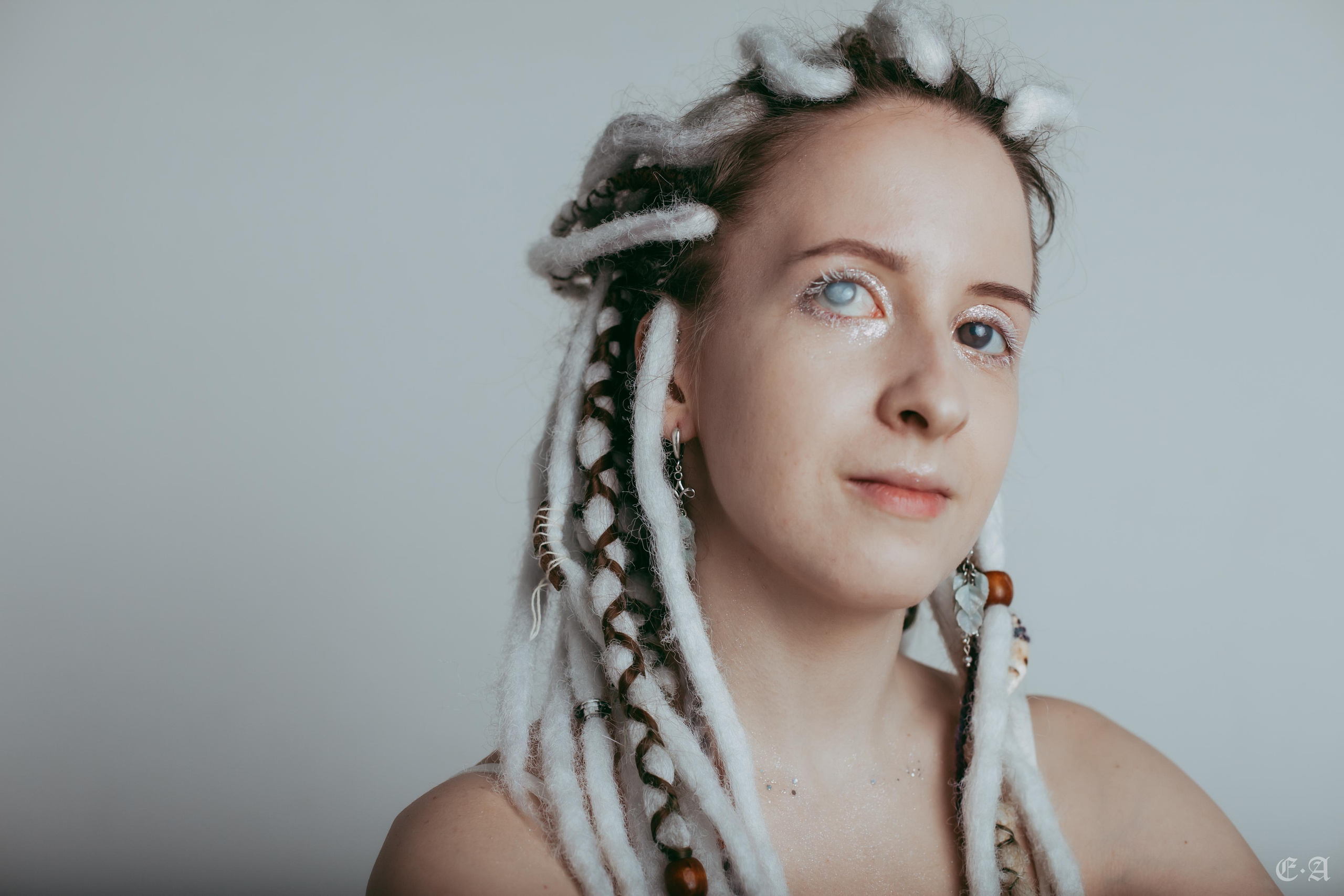 Лазурная, незримая белизна. Фотограф Ellairen