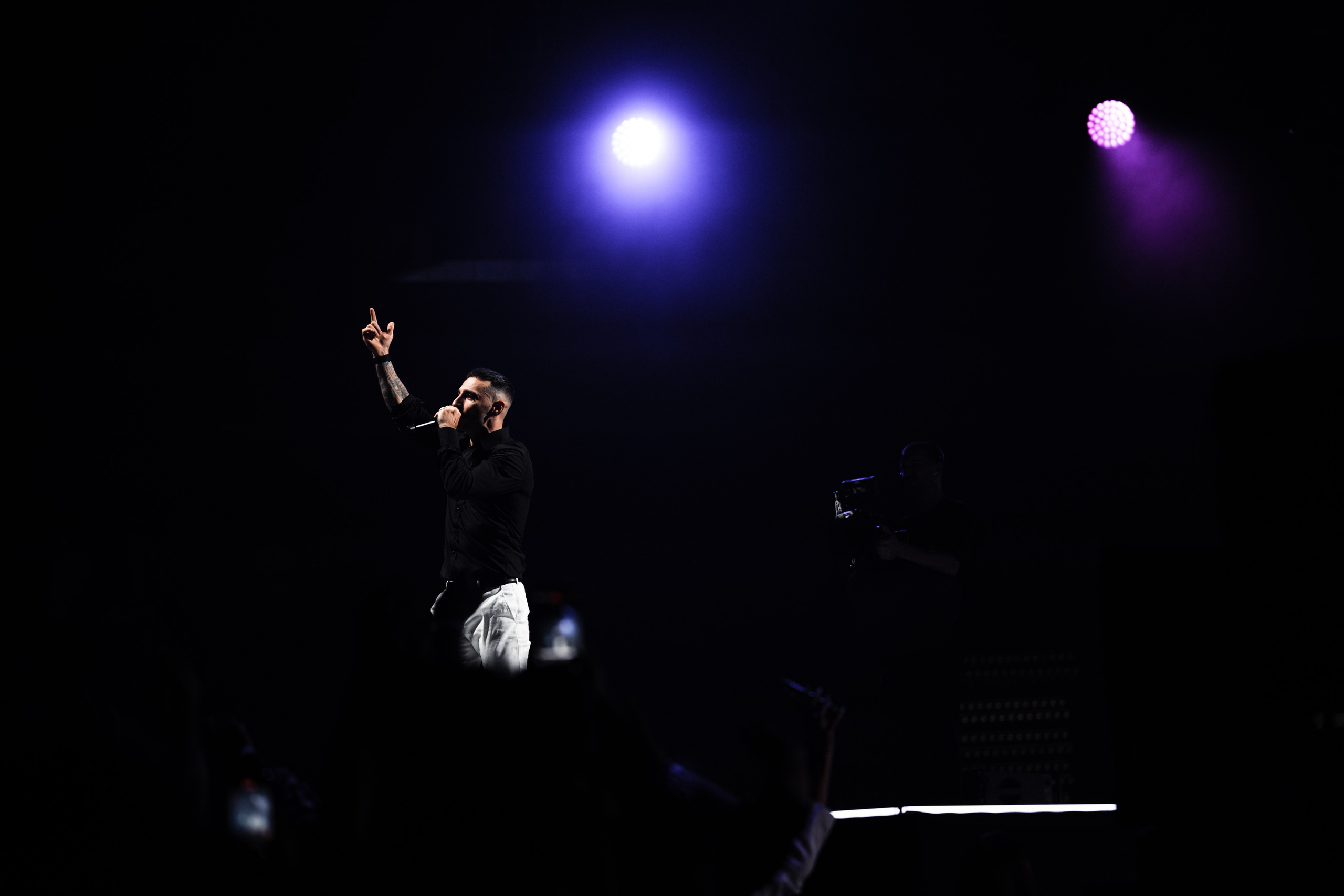 Концерт L'one 19.10.2025 с хором и симфоническом оркестром. Фотограф и видеограф Мария Банщикова, Солнечногорск, Москва