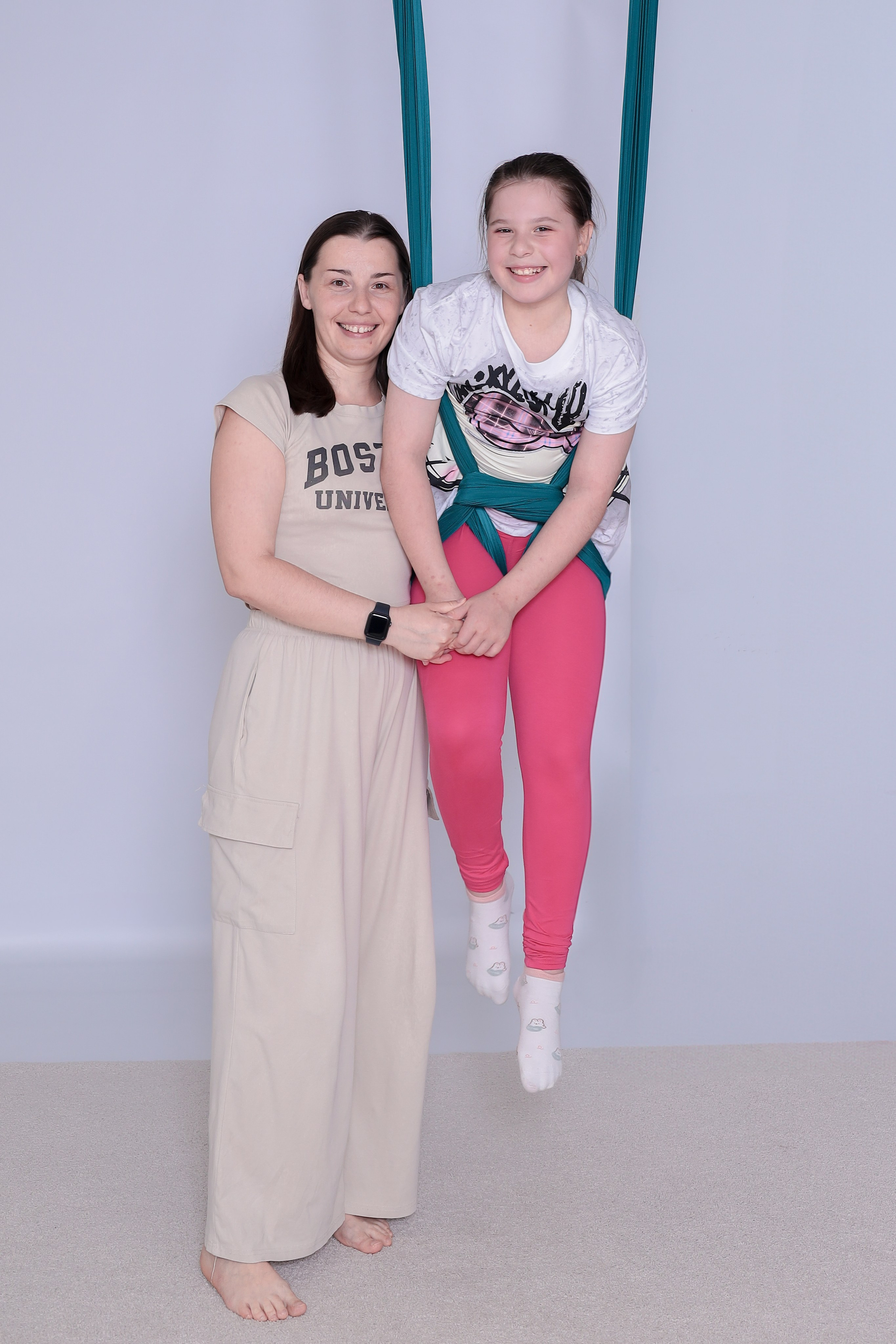 Детская аэройога. Фотограф Надршина Лилия