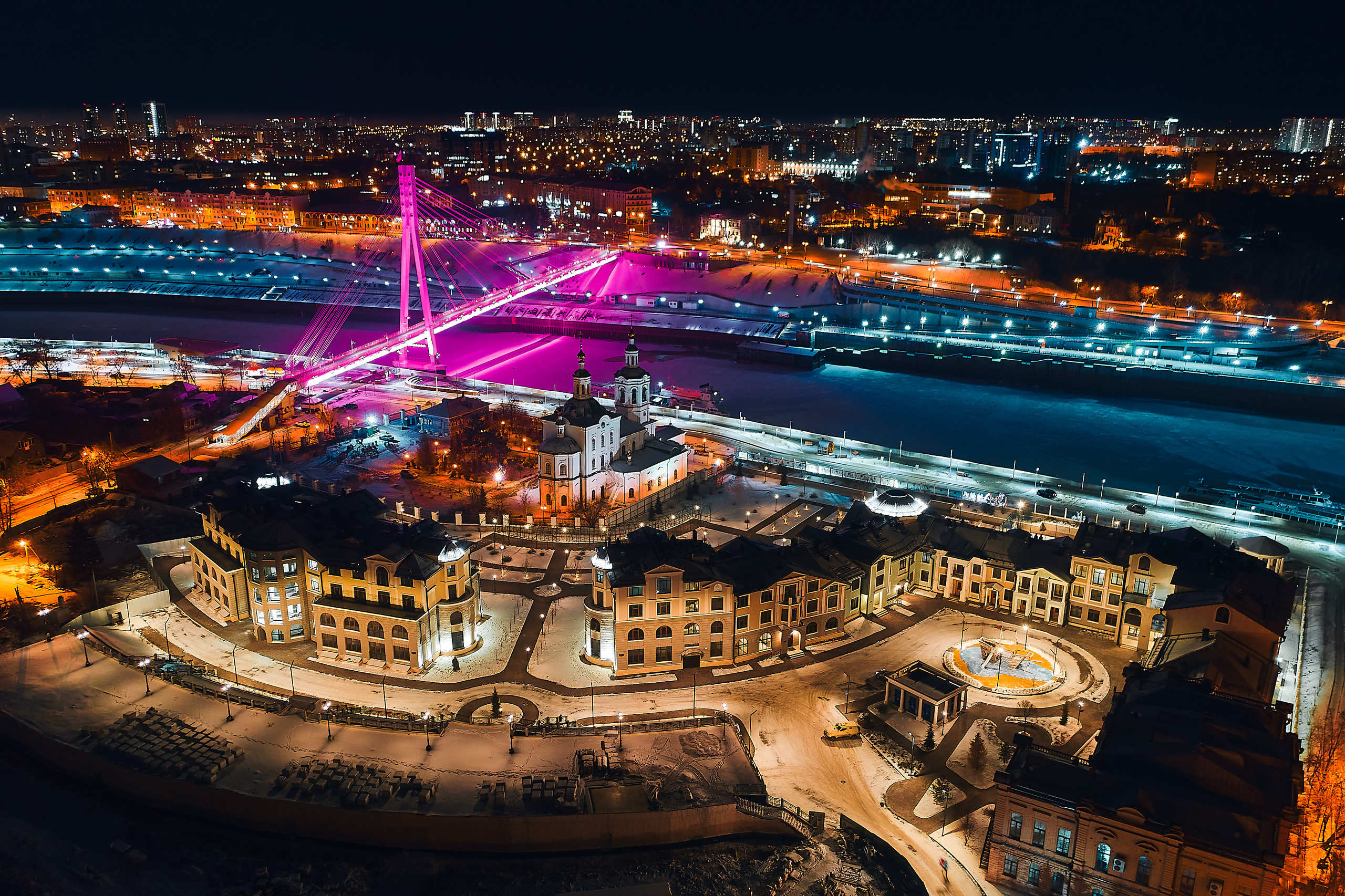 Бизнес портрет Аэросъемка Интерьерная съемка Тюмень