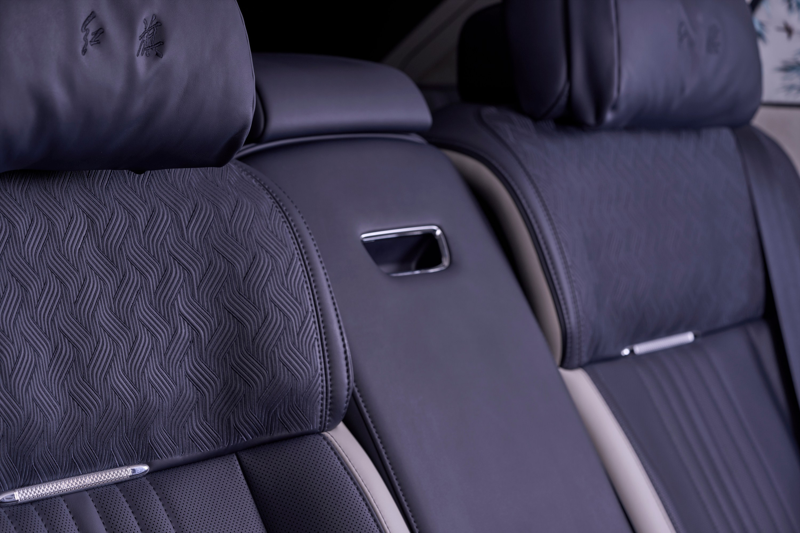 Hongqi Golden Sunflower. Creative photographer Denis Klero