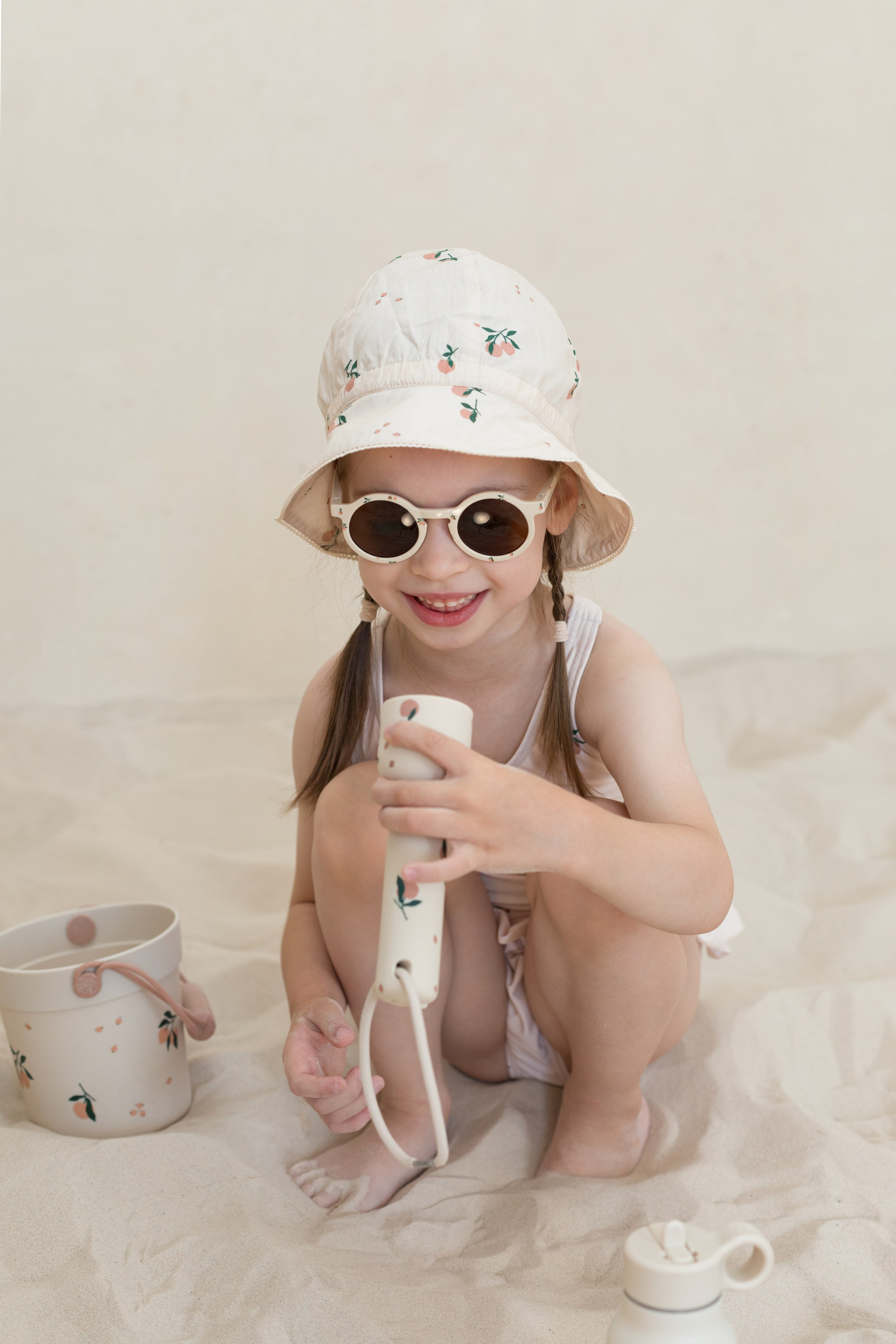 Фотосессия в песке для детского бренда. Детский и контент фотограф Надя Волкова Санкт-Петербург