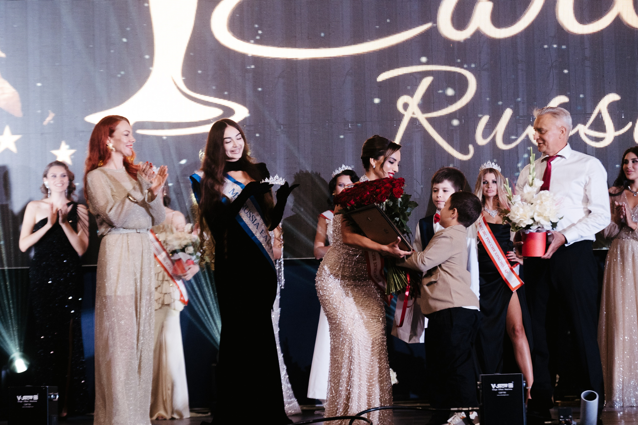 Мисс и Миссис Россия Земли Краснодар 2025 программа. Свадебный и репортажной фотограф Денис Ожигин в Краснодаре и Краснодарском крае