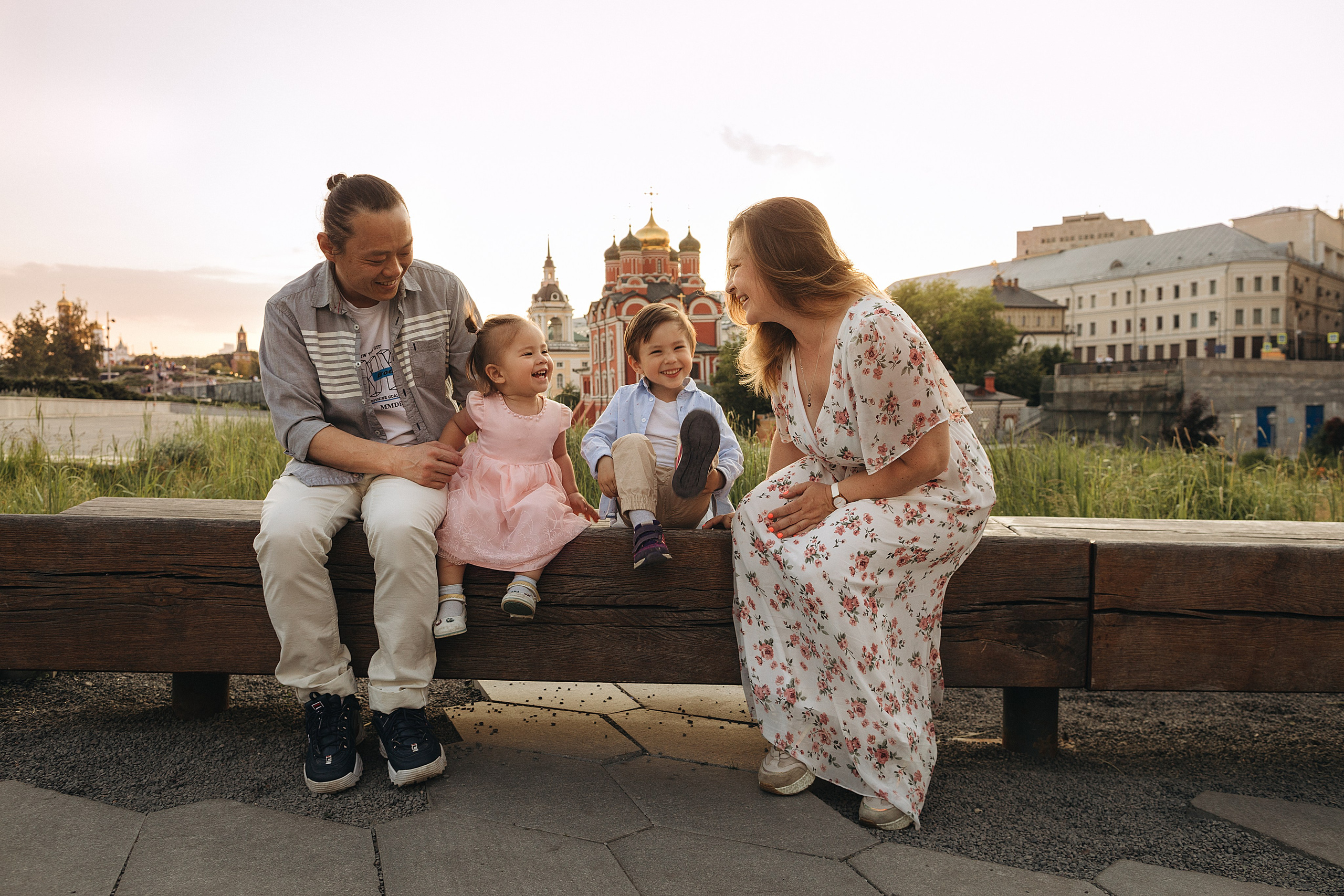 Парк «Зарядье» Катюша семья. Портретный фотограф в Москве и МО Зимина Татьяна