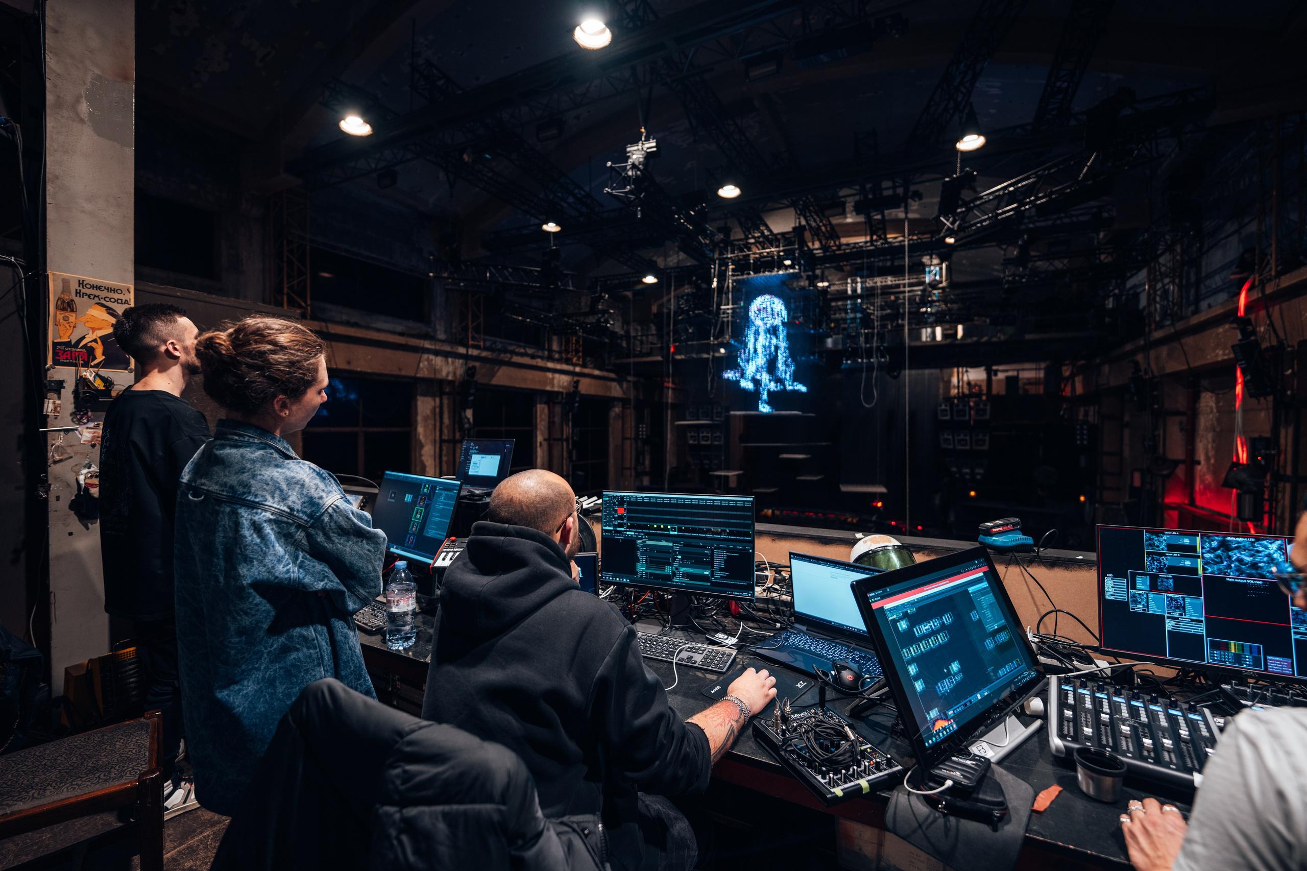 Ø Backstage, SILA SVETA. @tomrus: Рустам Шагиморданов — фотограф