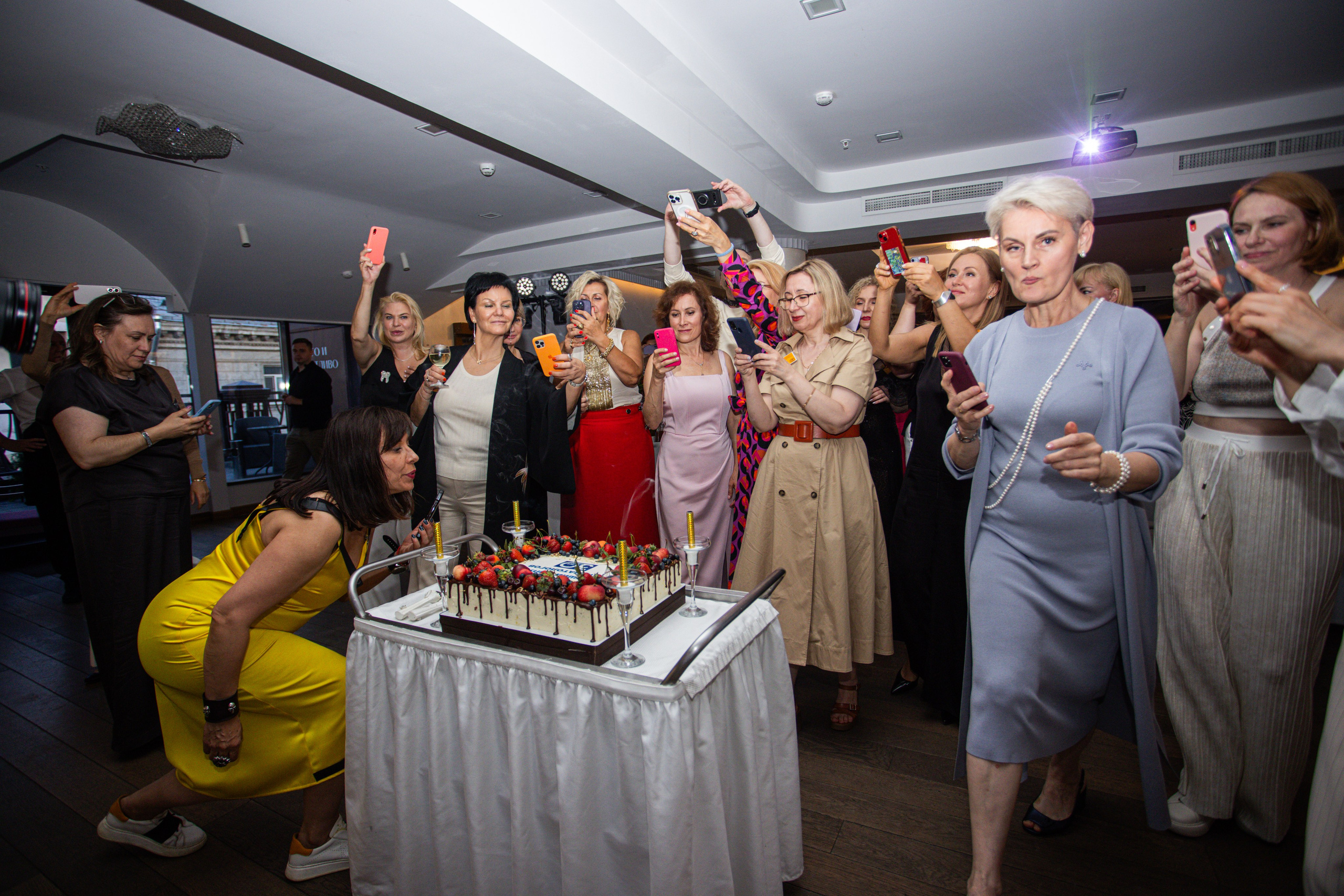 Встреча выпускников. Стоматологи СПб. Семейный фотограф в Вышнем Волочке — Ульяна Иванова | Фотосессии для всей семьи