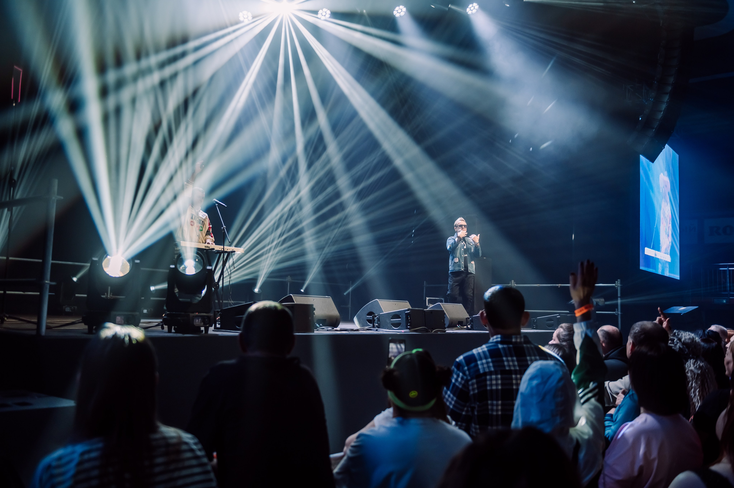 Дискач 90-х в Кемерово, СРК Арена. Детский фотограф, семейный фотограф и репортажи в Кемерово