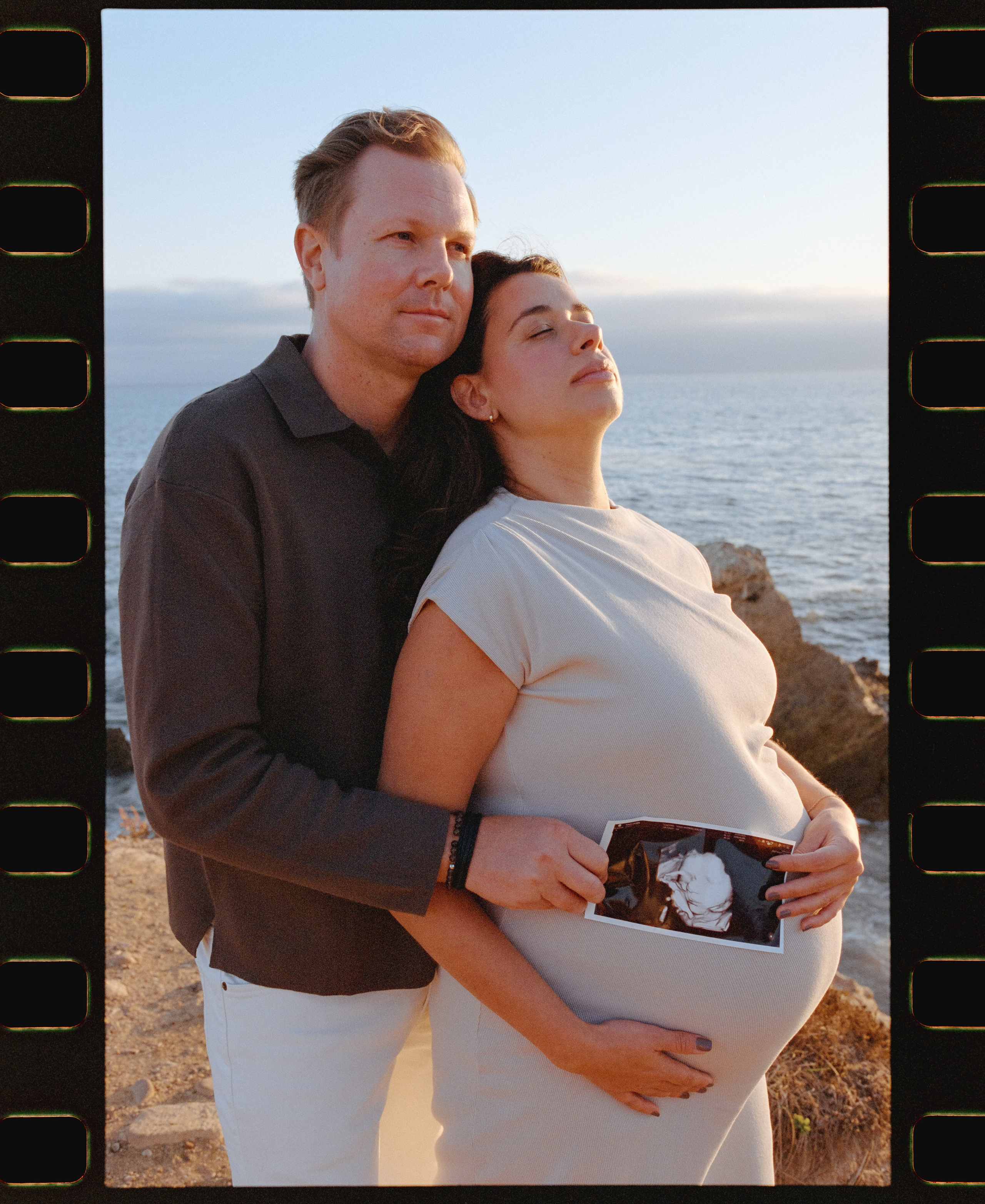 Maternity. Film photographer in Los Angeles Anastasiya Pankova