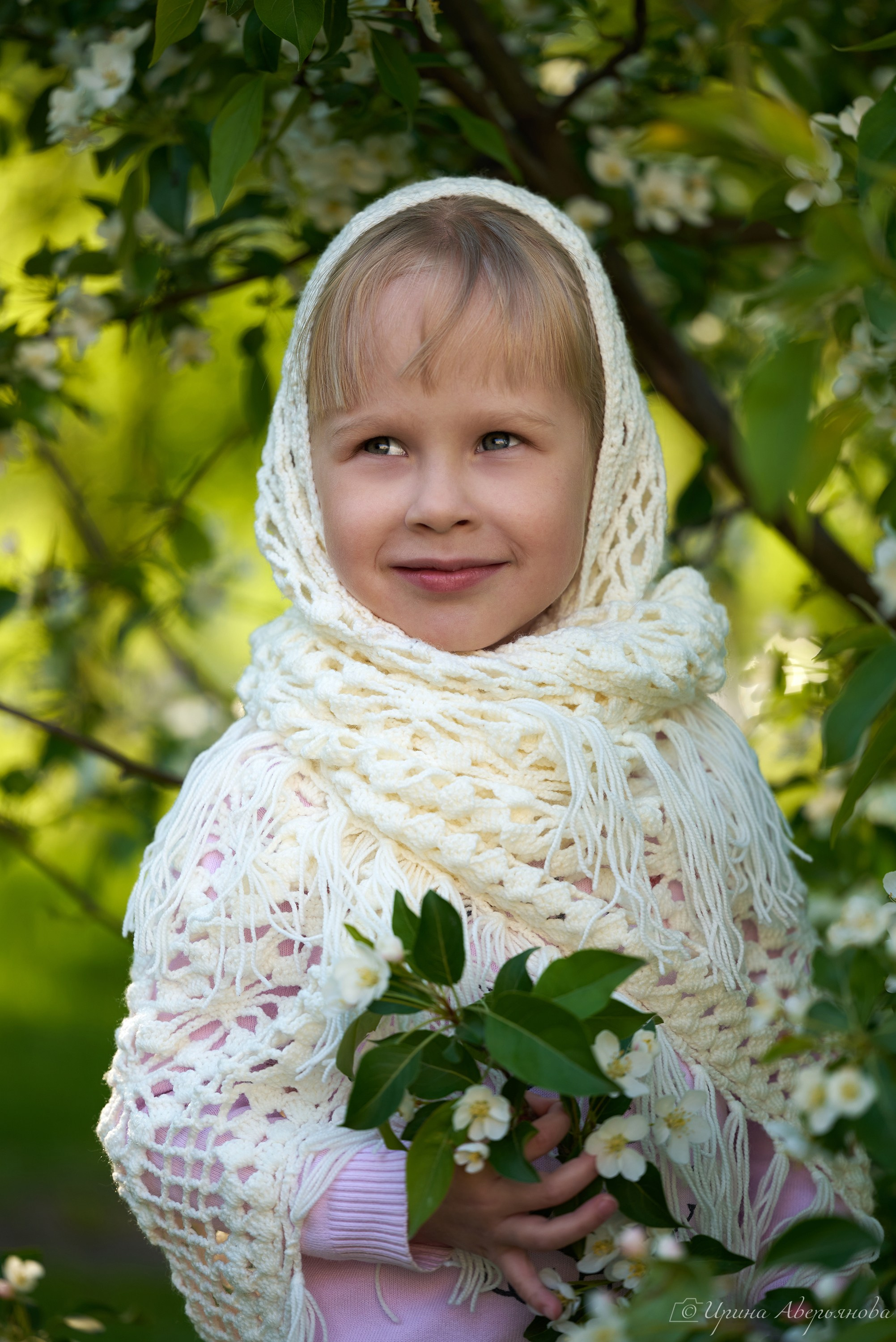 Детская фотосессия в цветении. Фотограф в Ульяновске Ирина Аверьянова